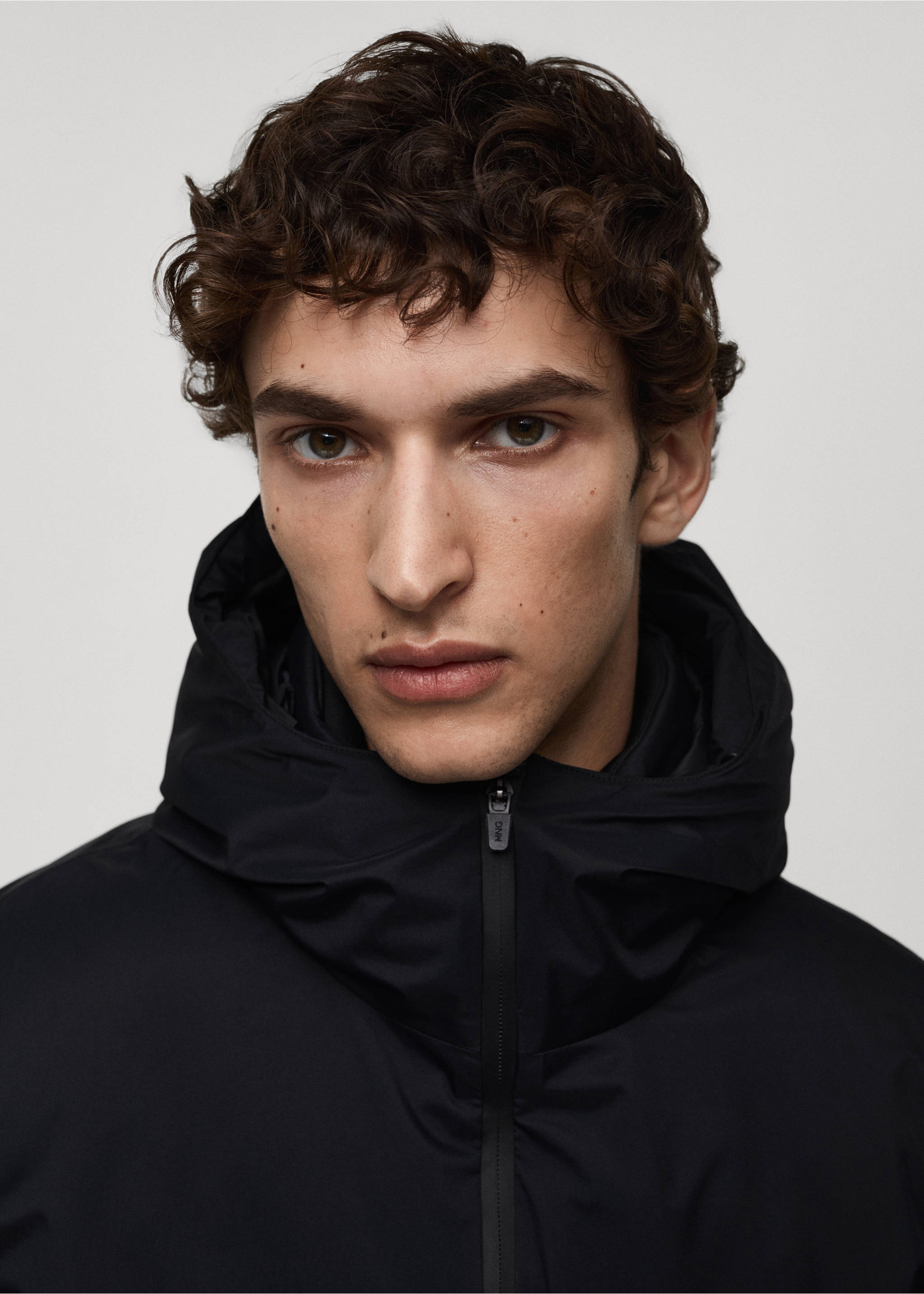 Thermoregulating padded waterproof anorak - Details of the article 1, Dark Navy. Ref: 77059227-00.