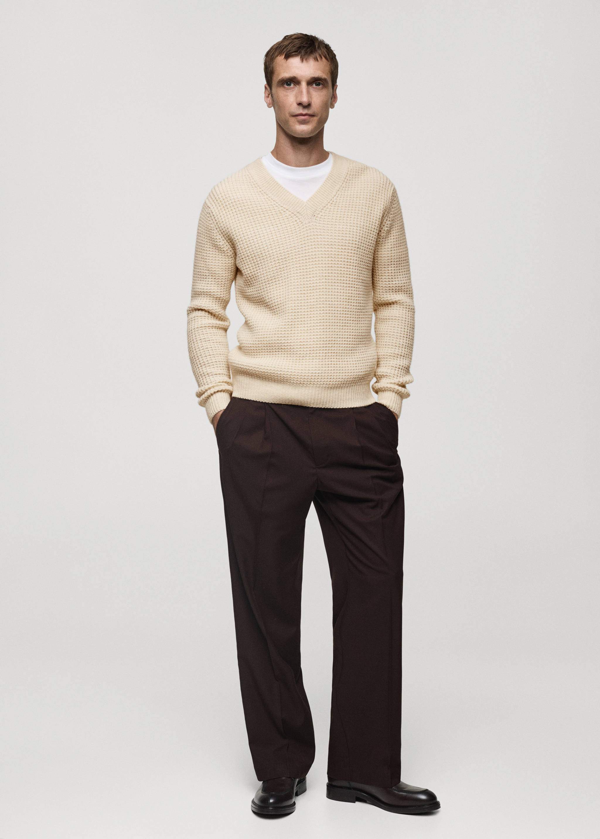 V-neck alpaca wool sweater - General plane