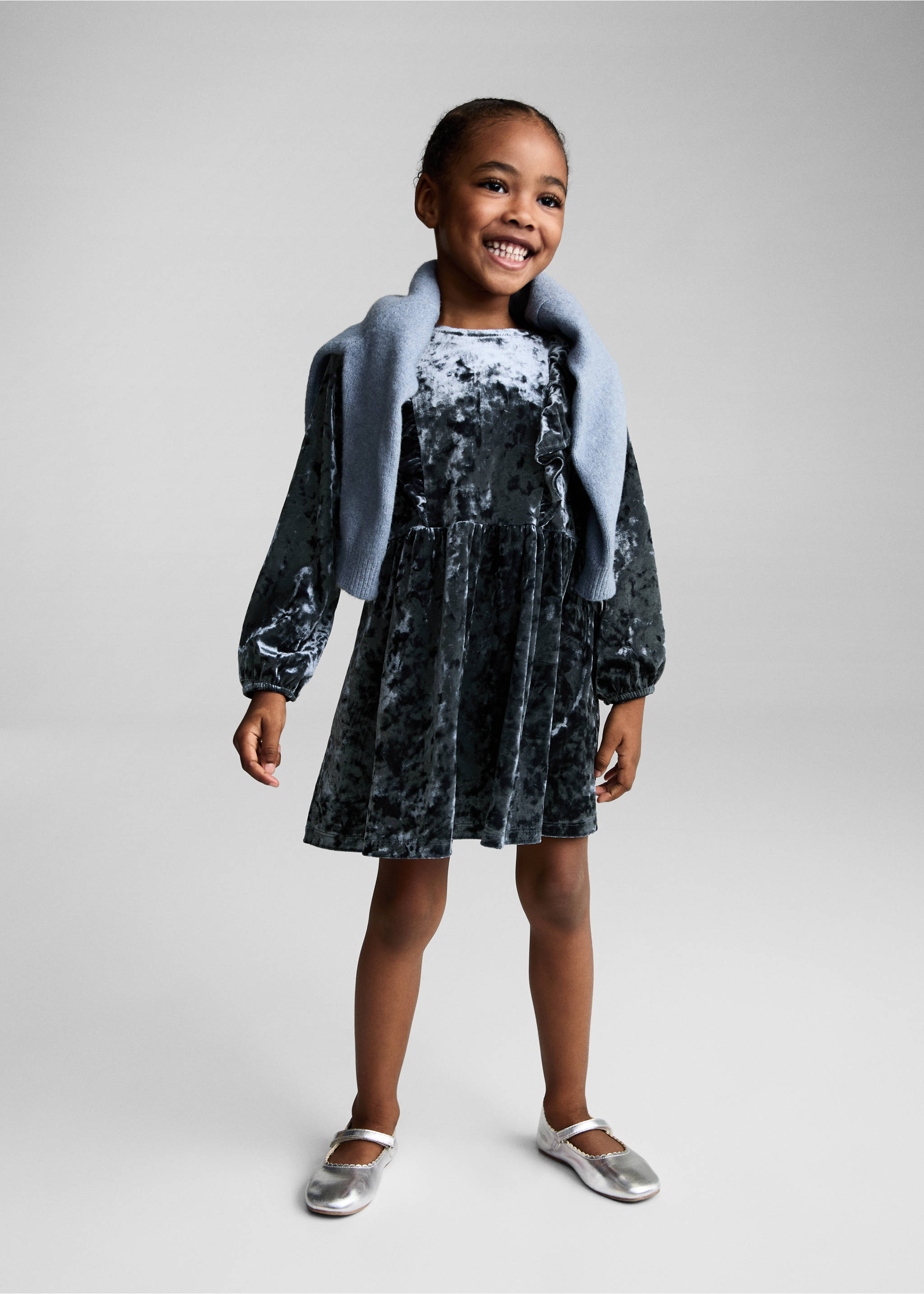 Vestido terciopelo volante - Plano general, Azul. Ref: 77059236-00.