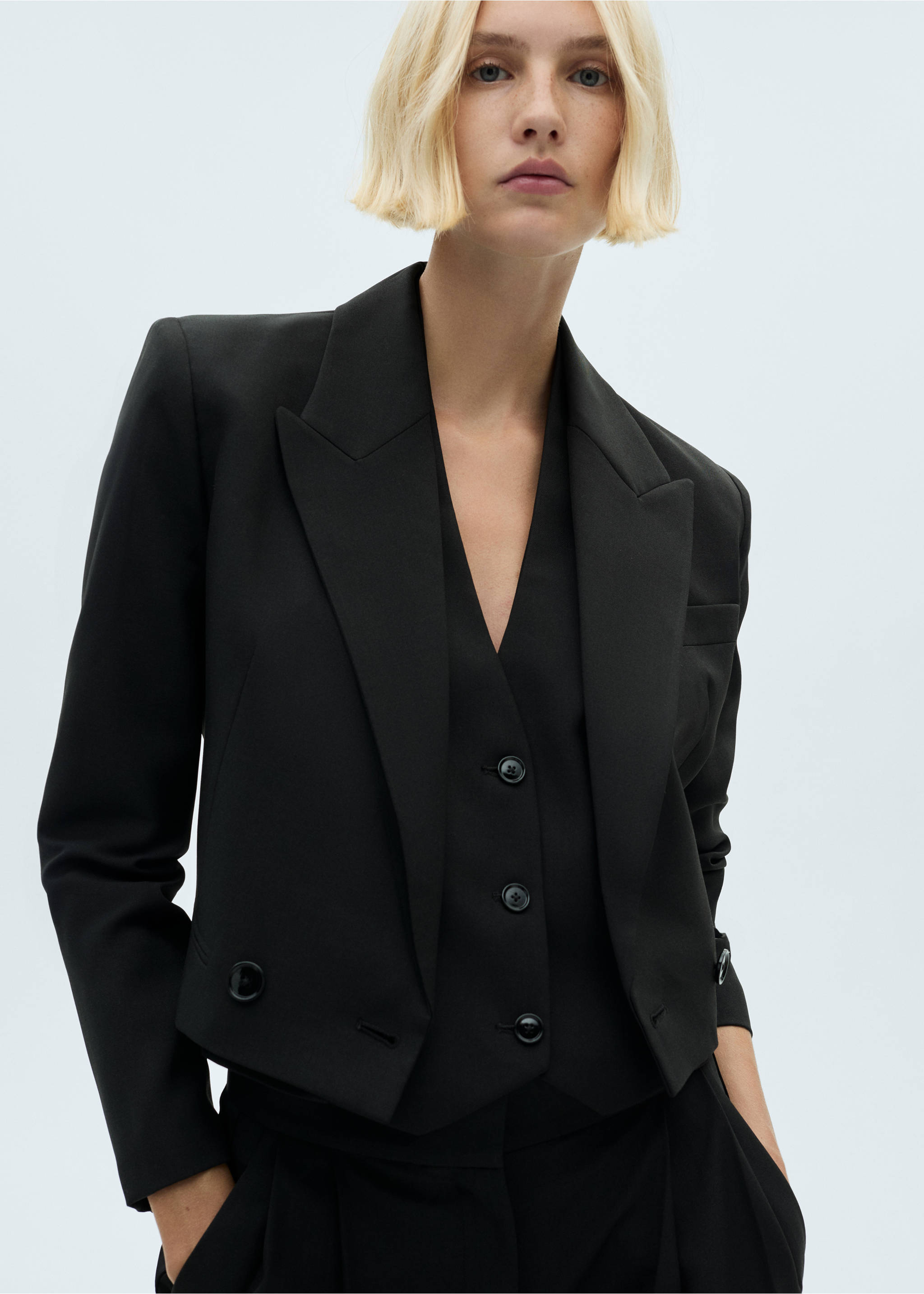 Halter suit waistcoat - Details of the article 1, Black. Ref: 77059239-00.