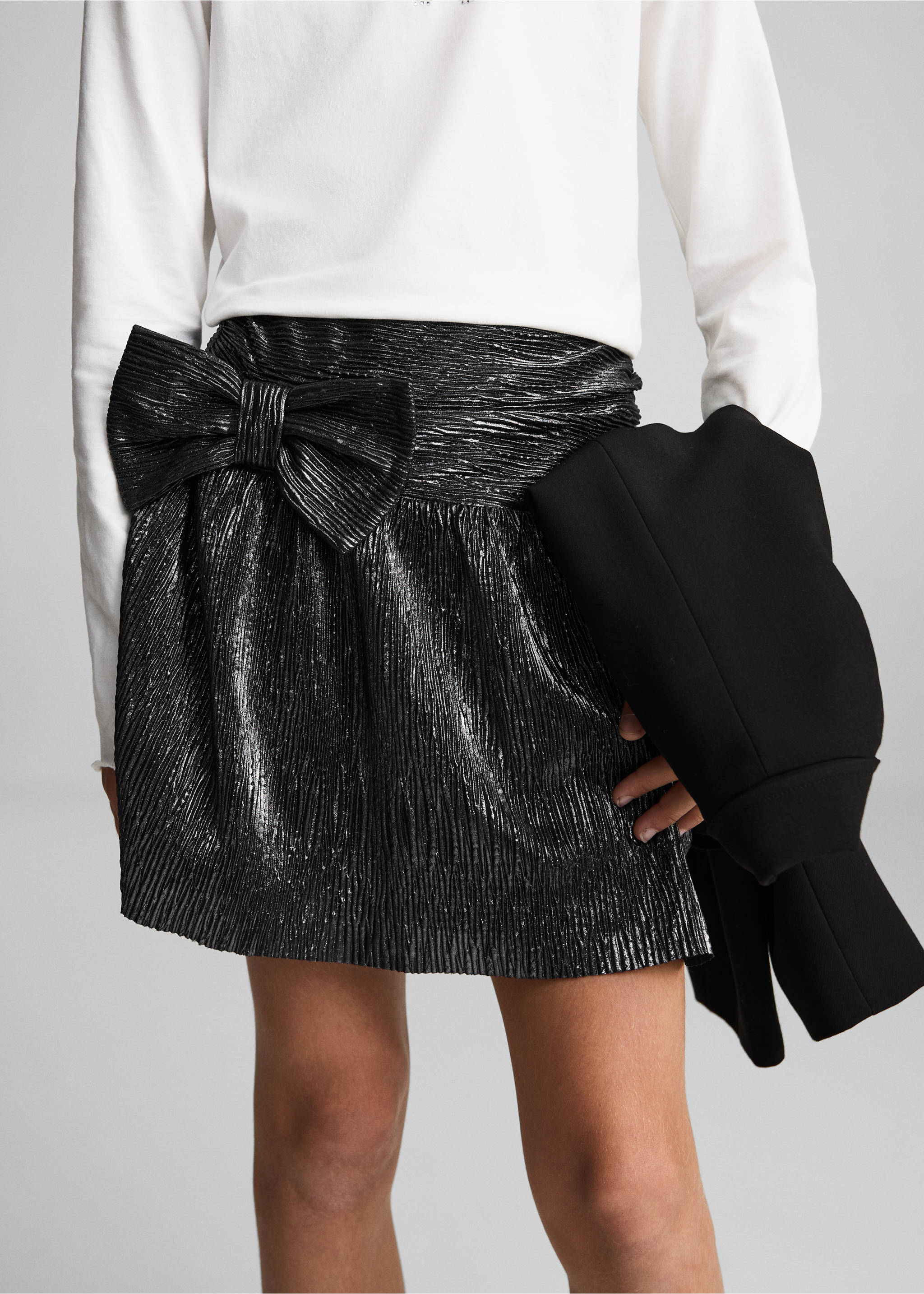 Metallic bow skirt - Details of the article 6, Silver. Ref: 77059242-00.