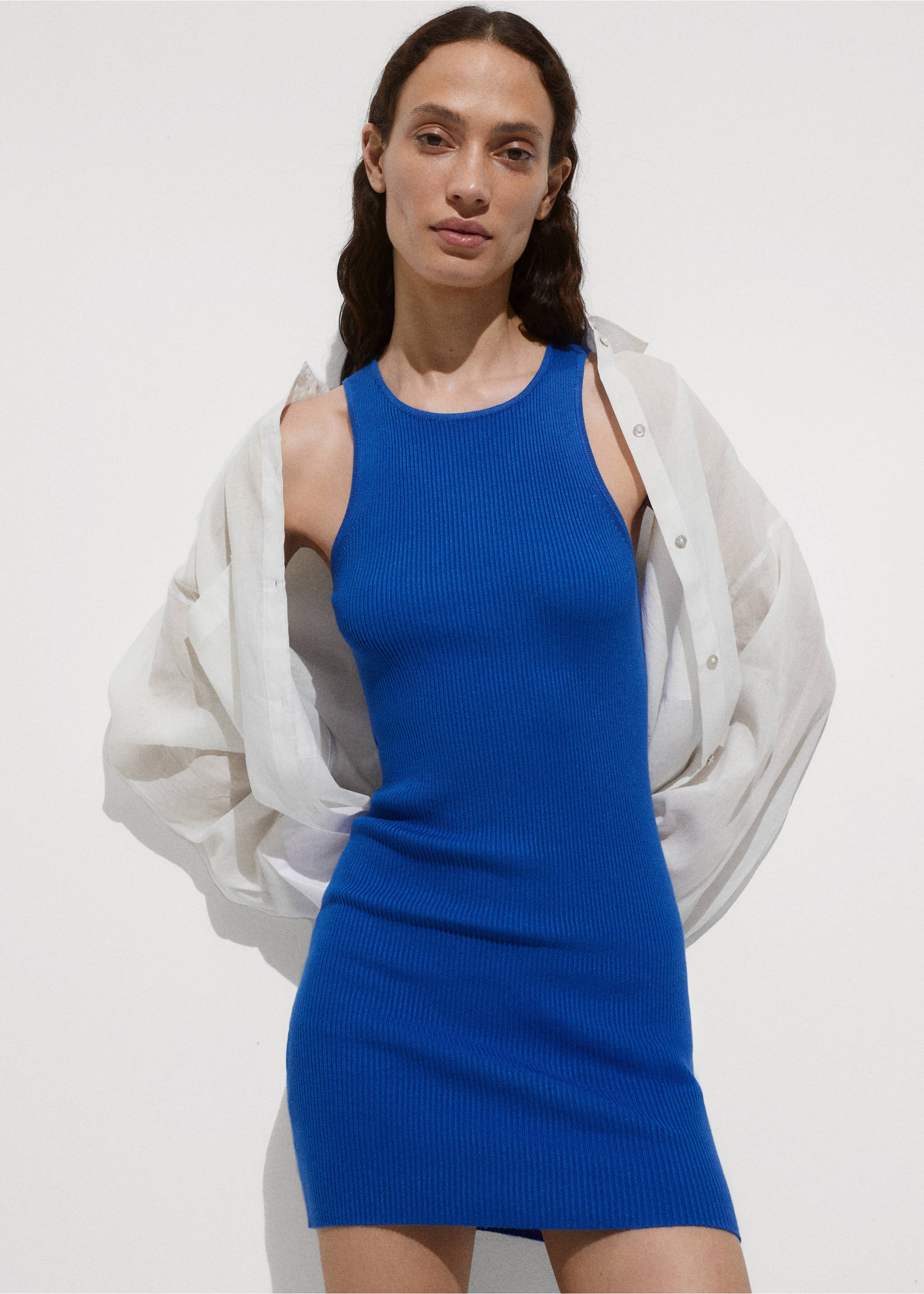Short knitted dress - Medium plane, Vibrant blue. Ref: 77060335-00.