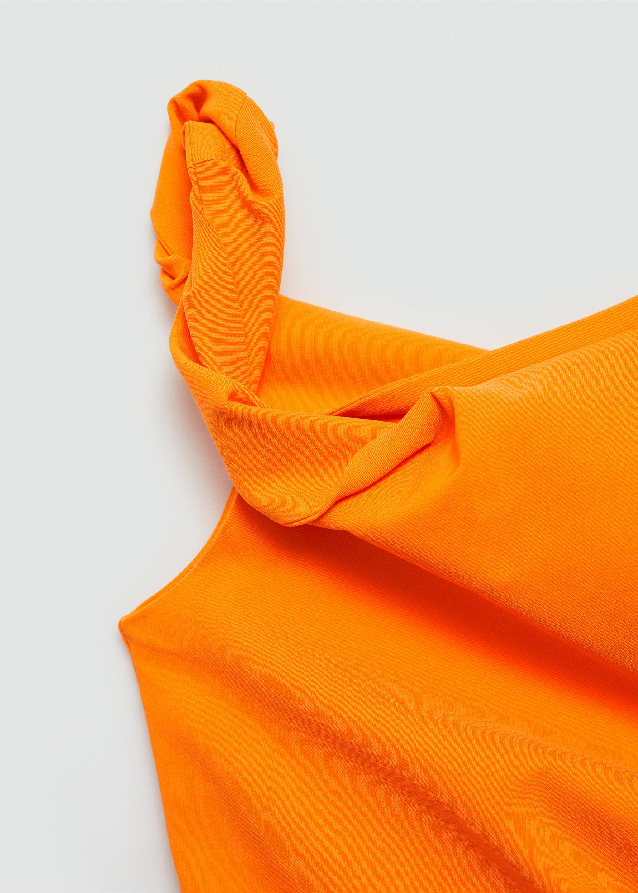 Asymmetrical pleated dress - Details of the article 8, Orange. Ref: 77060349-00.