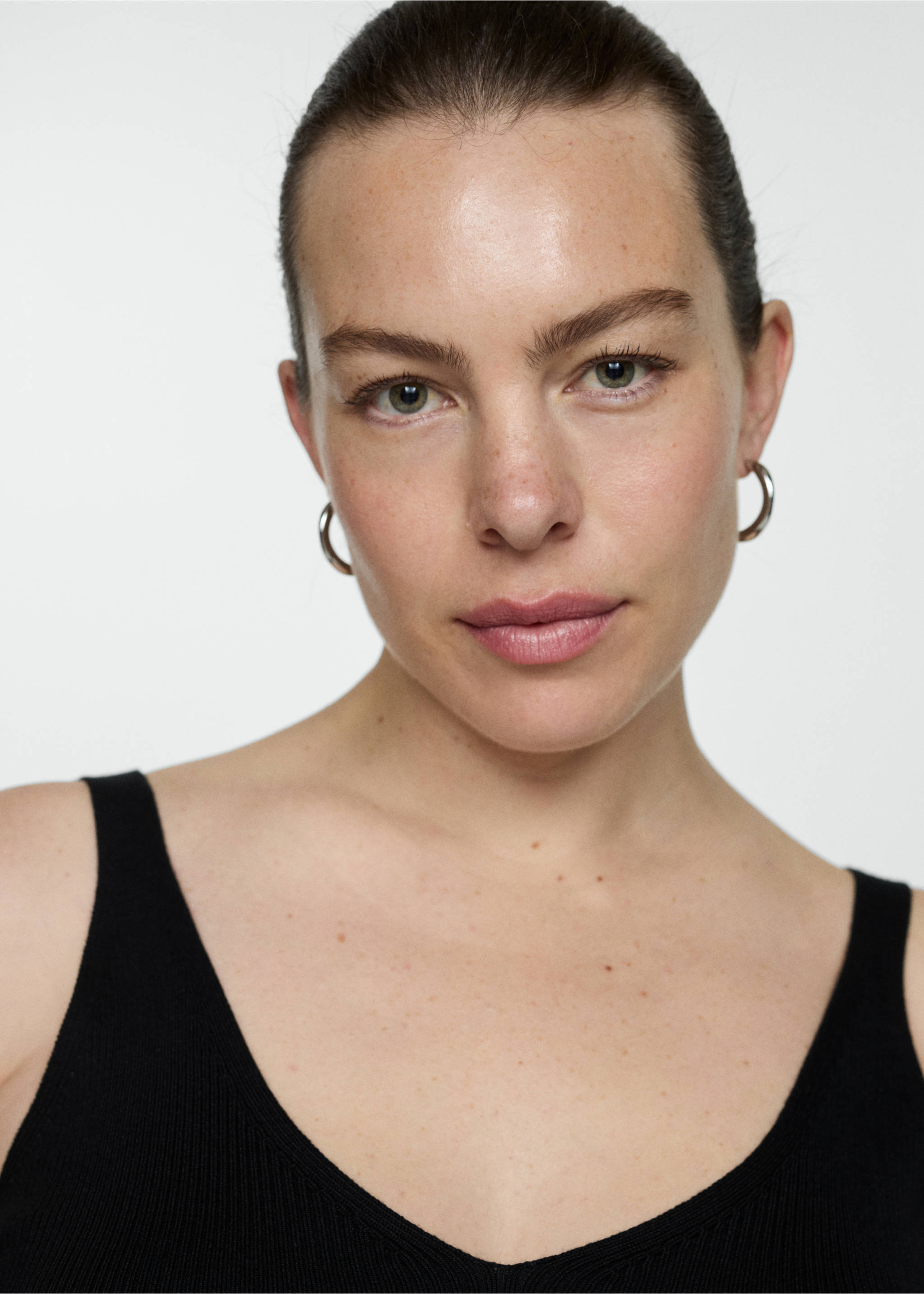 Top maille bretelles - Détail de l'article 4, Noir. Ref: 77060353-00.