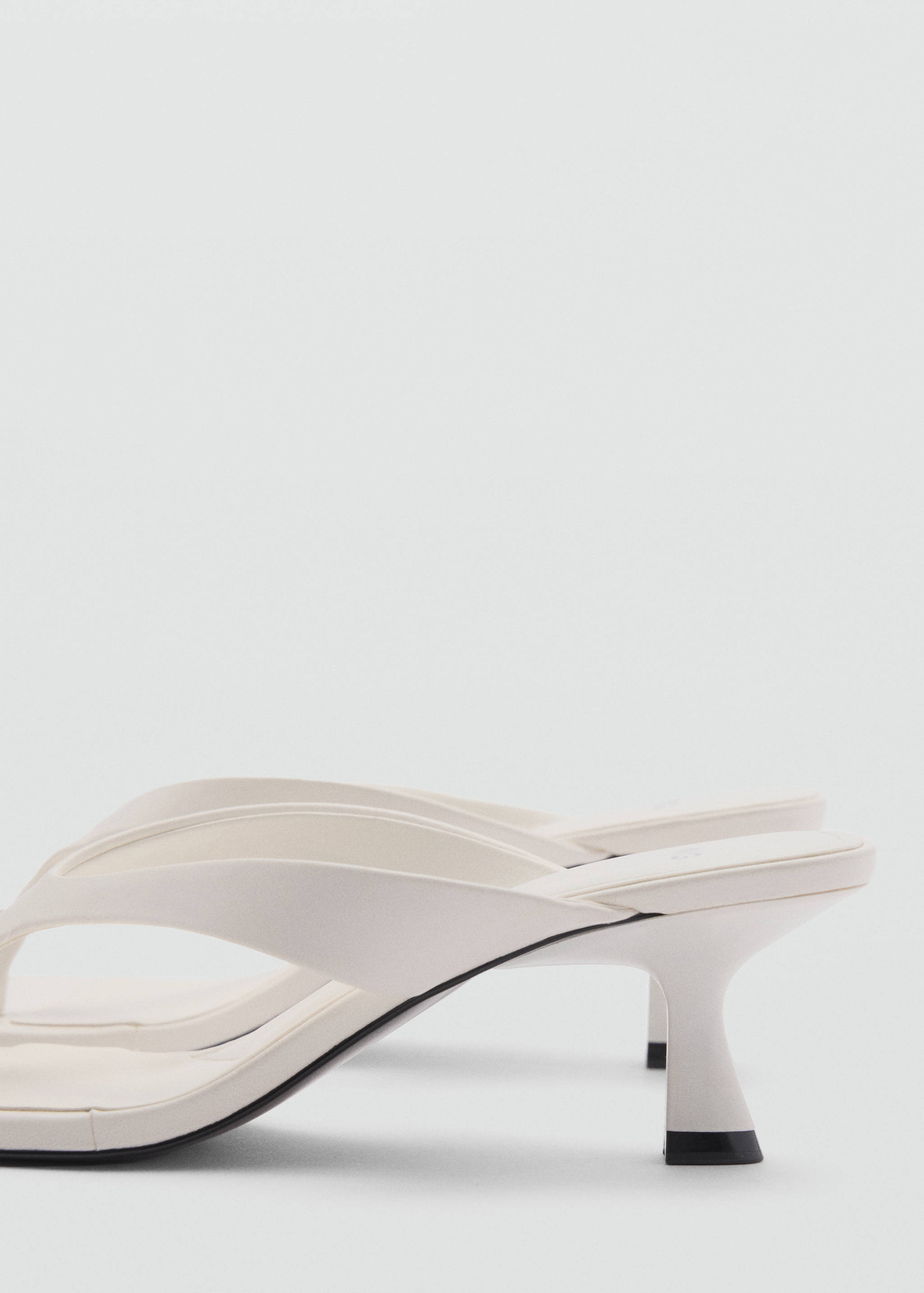 Kitten heel sandals - Details of the article 1