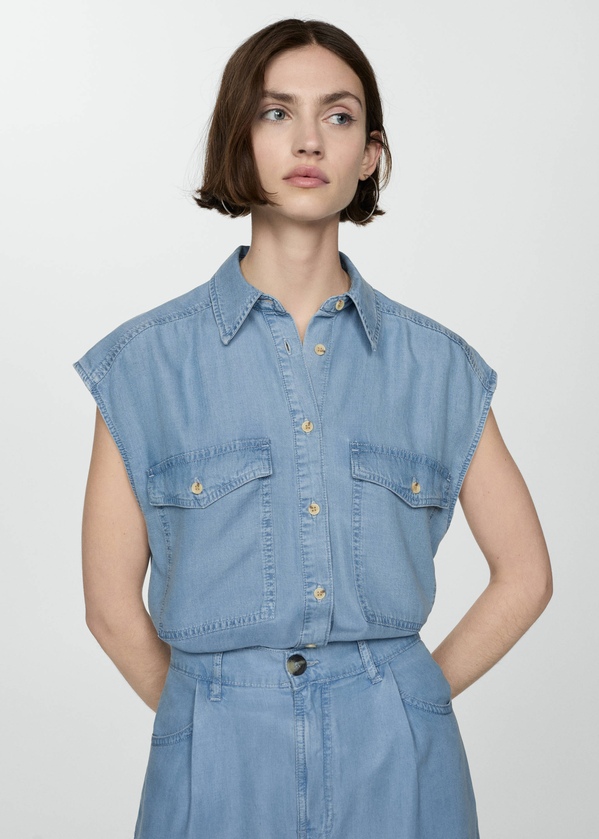 Bermudashorts aus Lyocell mit Bundfalten - Detail des Artikels 1