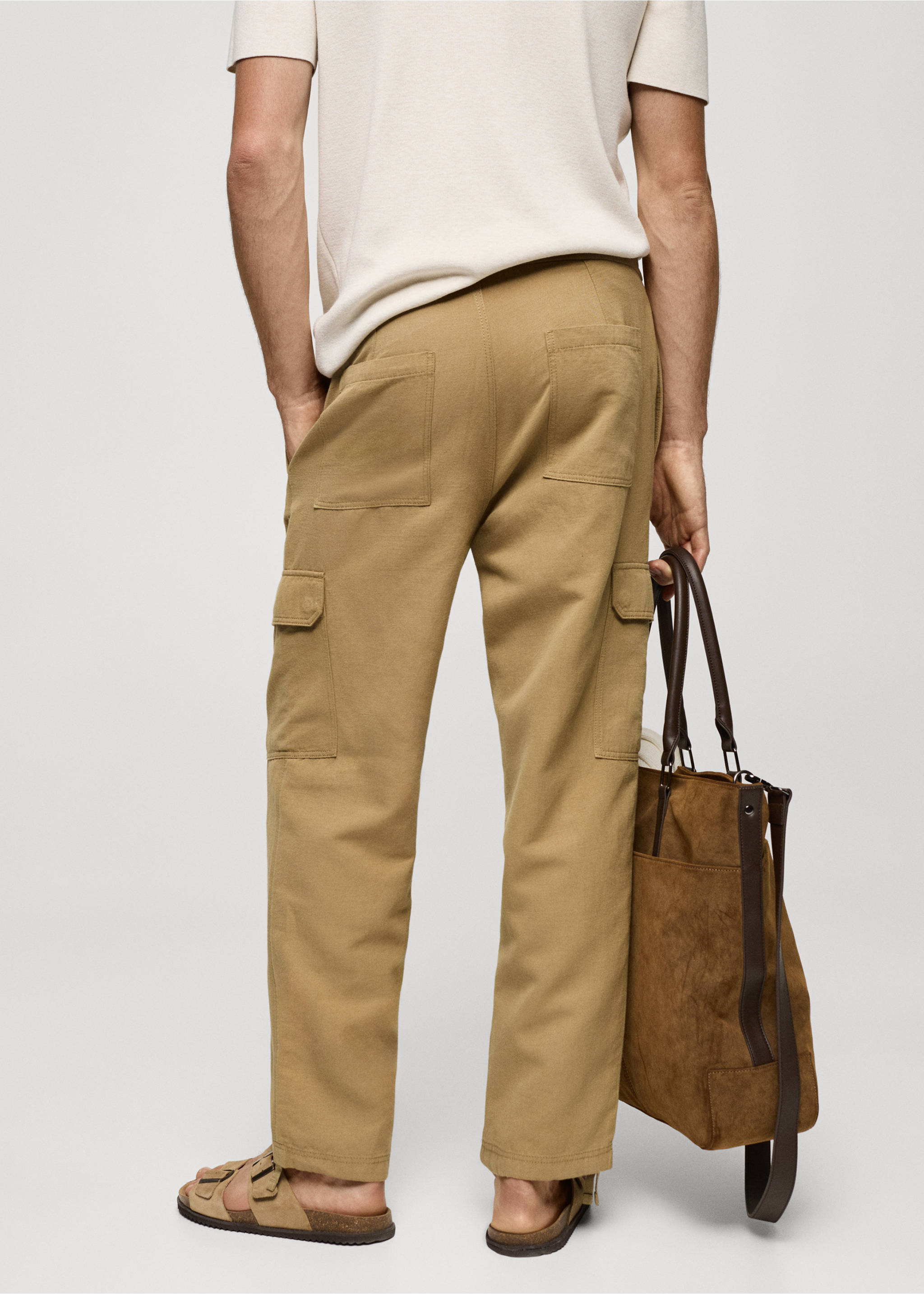 Pantalon coton lin cargo - Verso de l’article, Marron moyen. Ref: 77060563-00.