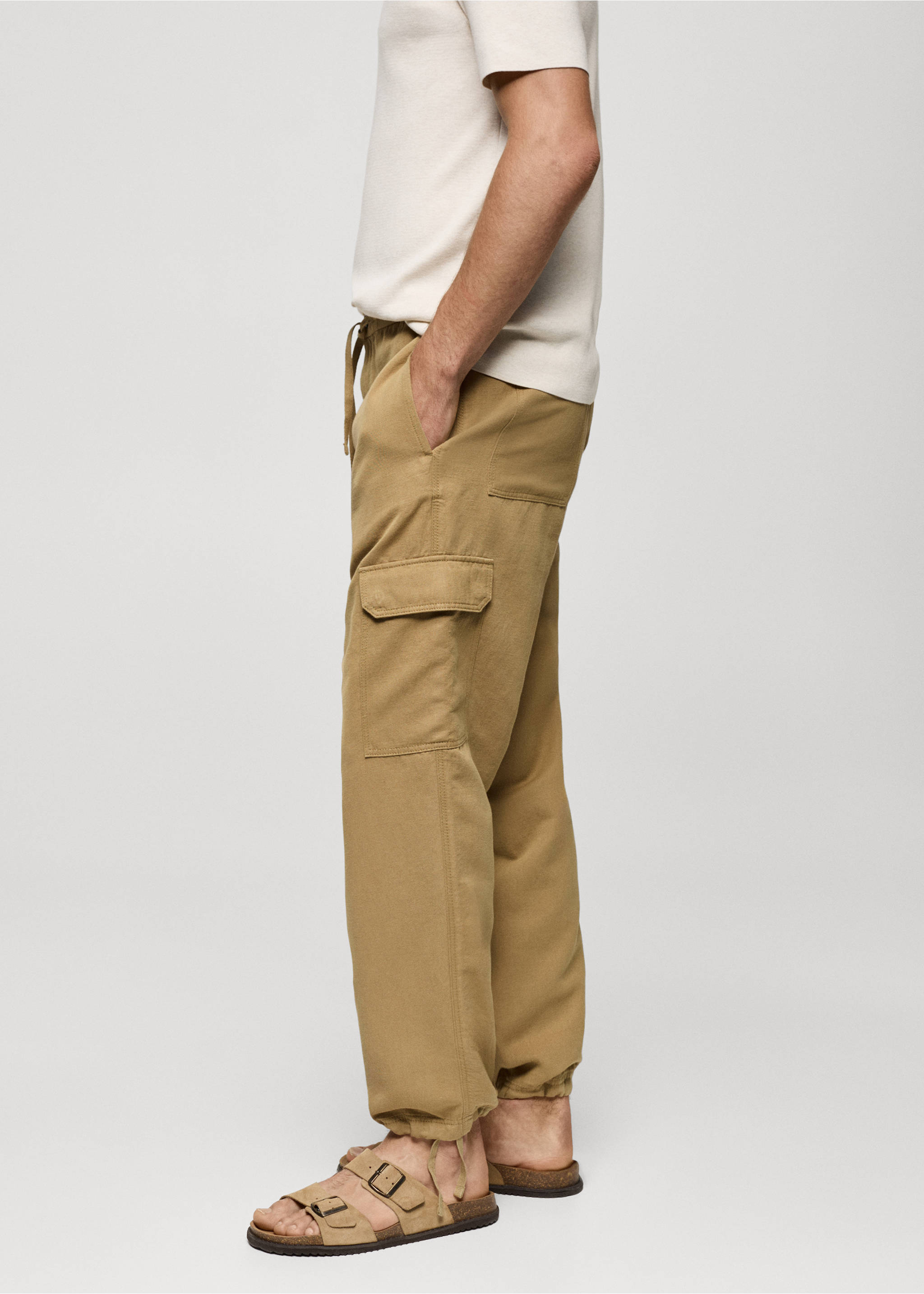 Pantalon coton lin cargo - Détail de l'article 2, Marron moyen. Ref: 77060563-00.