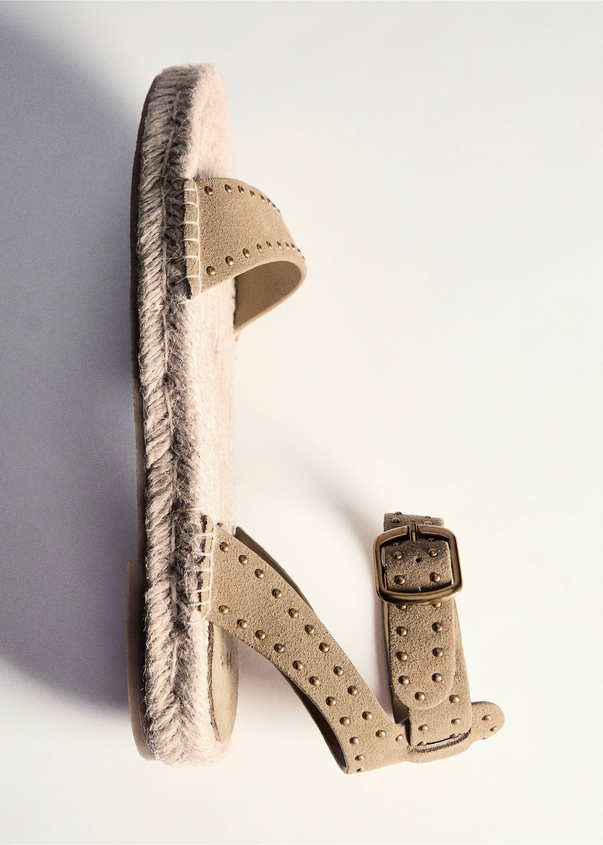 Studded leather sandals - Details of the article 5, Light/Pastel Brown. Ref: 77060575-00.