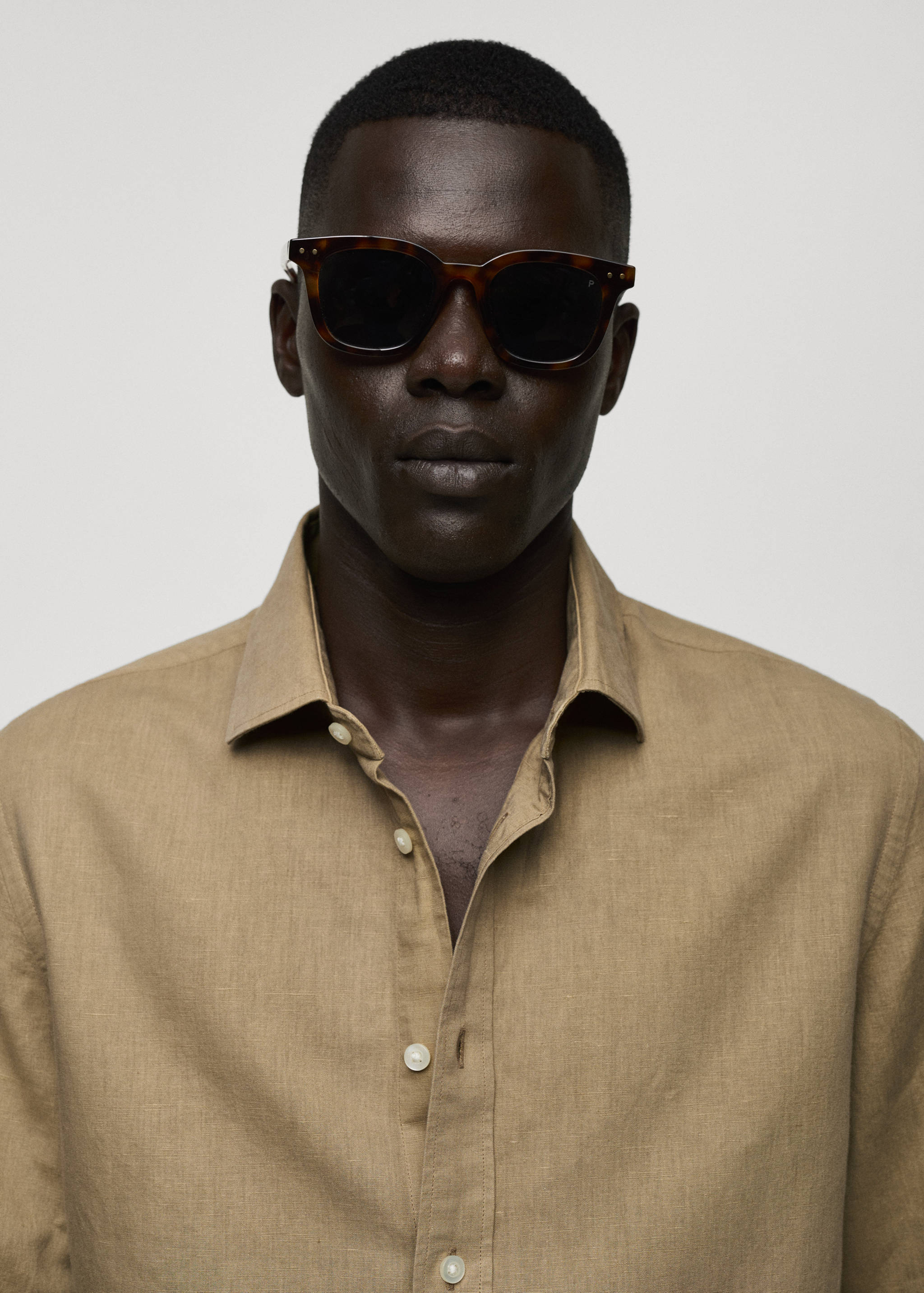 Classic-fit linen-blend shirt - Details of the article 1