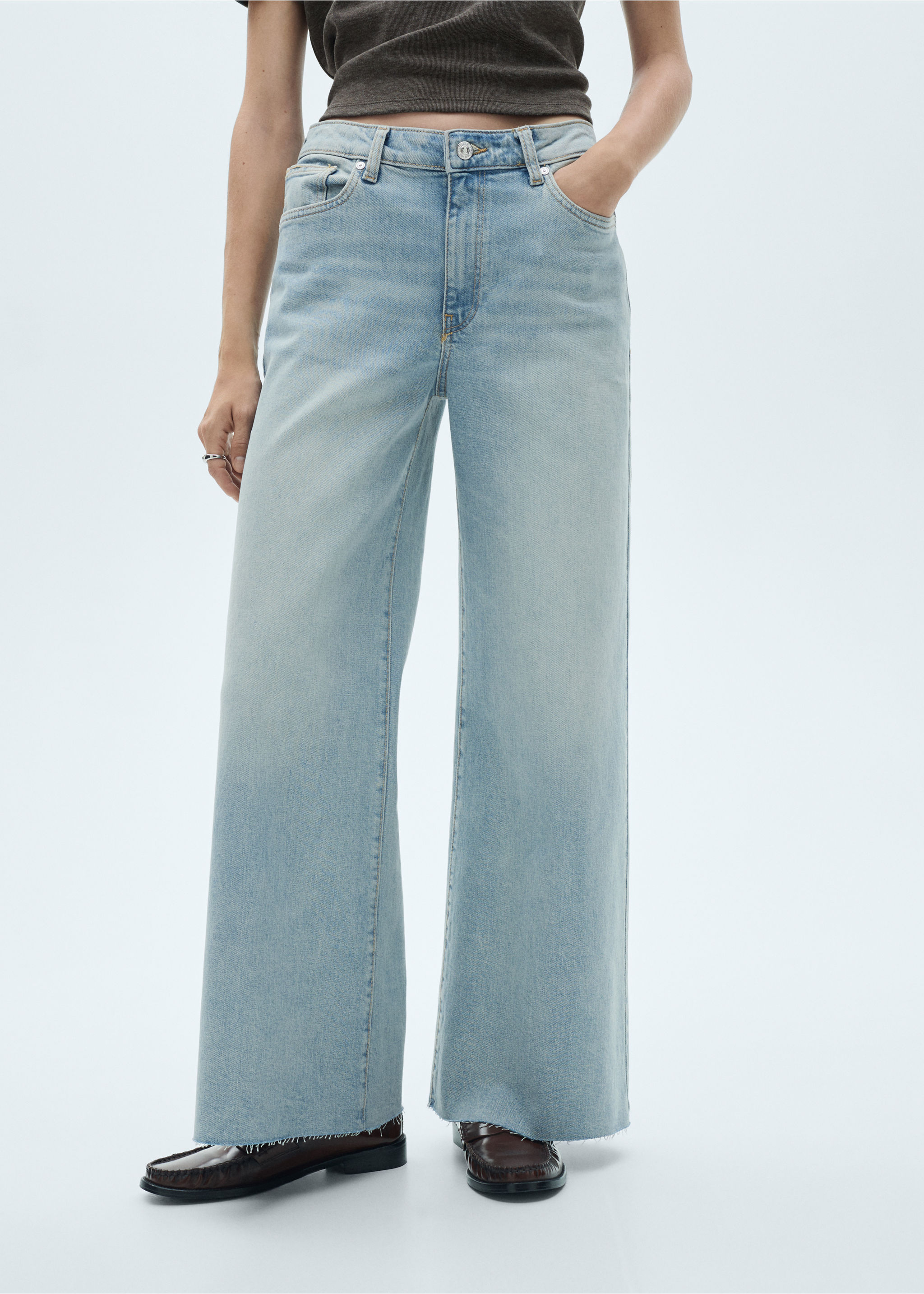 Jeans culotte tiro medio - Plano medio