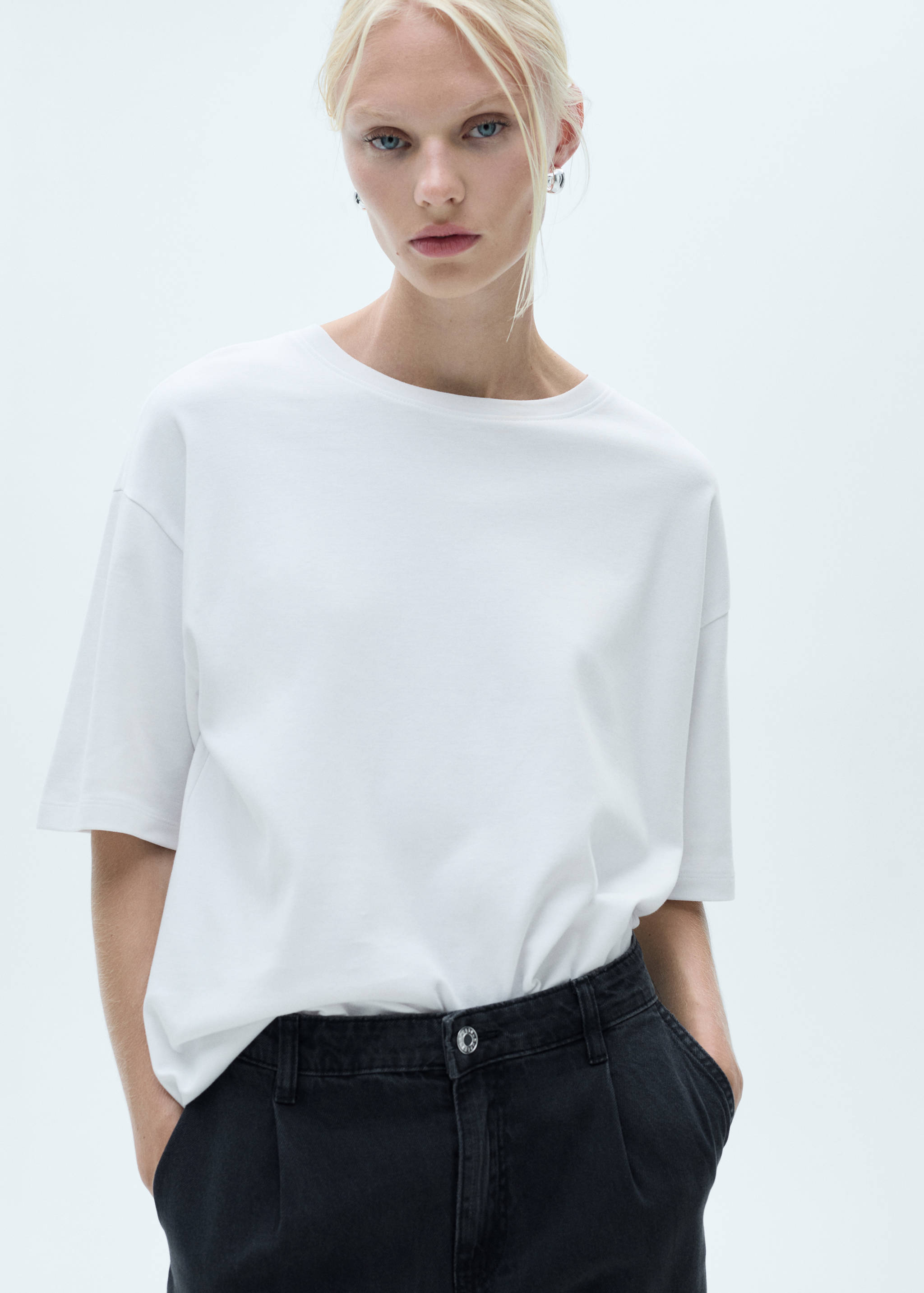 Straight pleated jeans - Details of the article 1