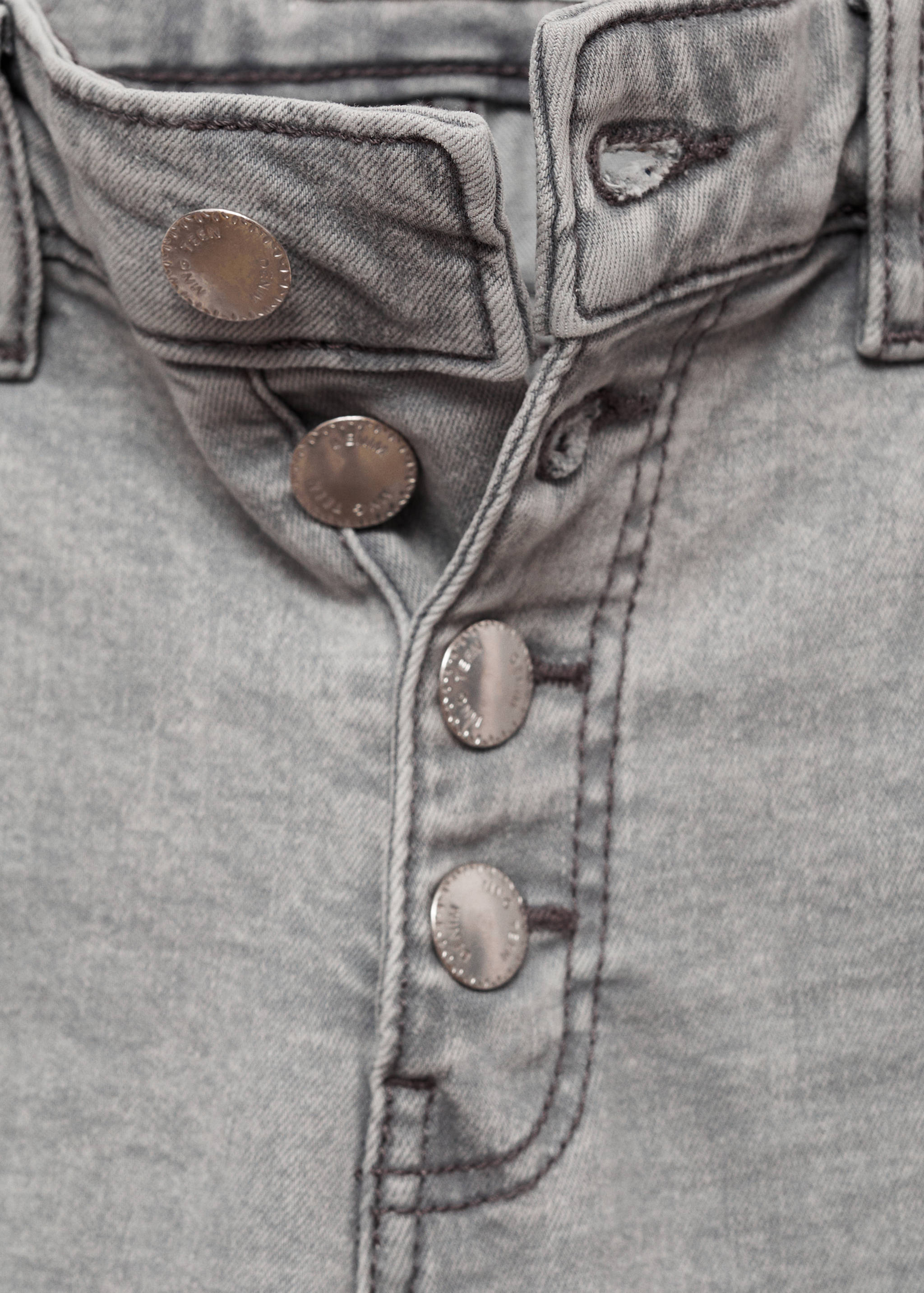 Buttons flare jeans - Details of the article 8