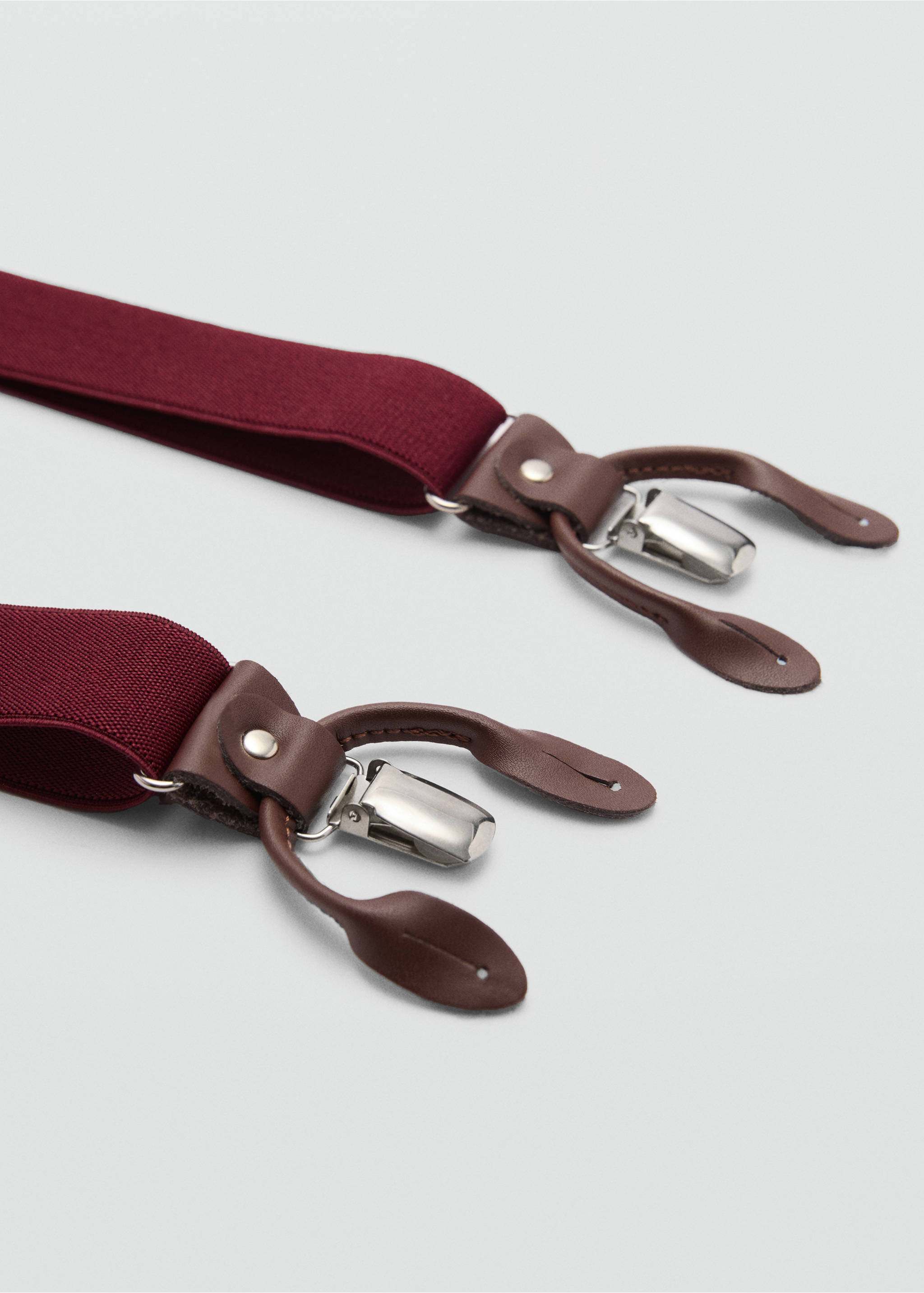 Adjustable elastic straps with leather details - Details of the article 2, Burgundy. Ref: 77060624-00.
