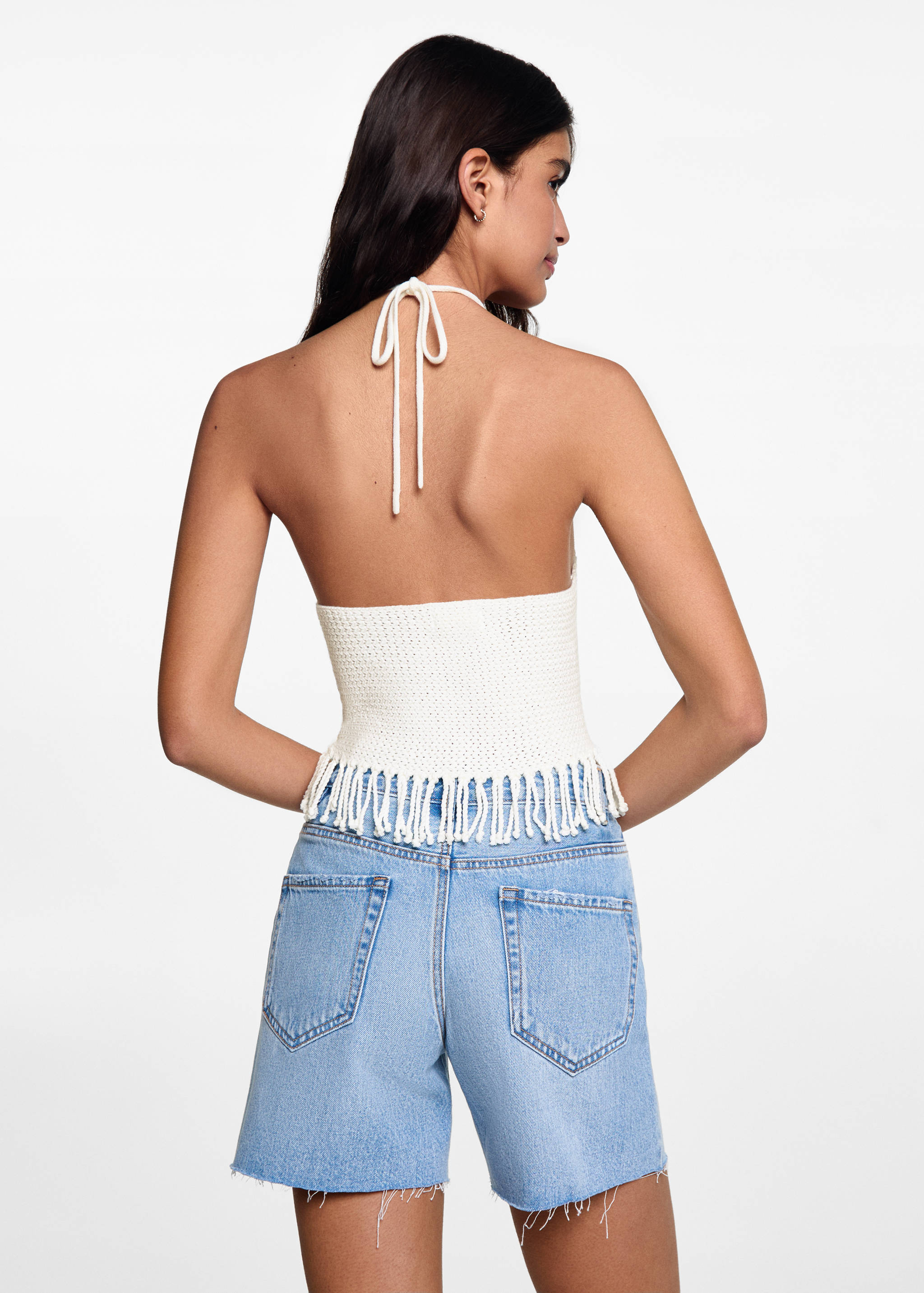 Halter neck crochet top - Reverse of the article