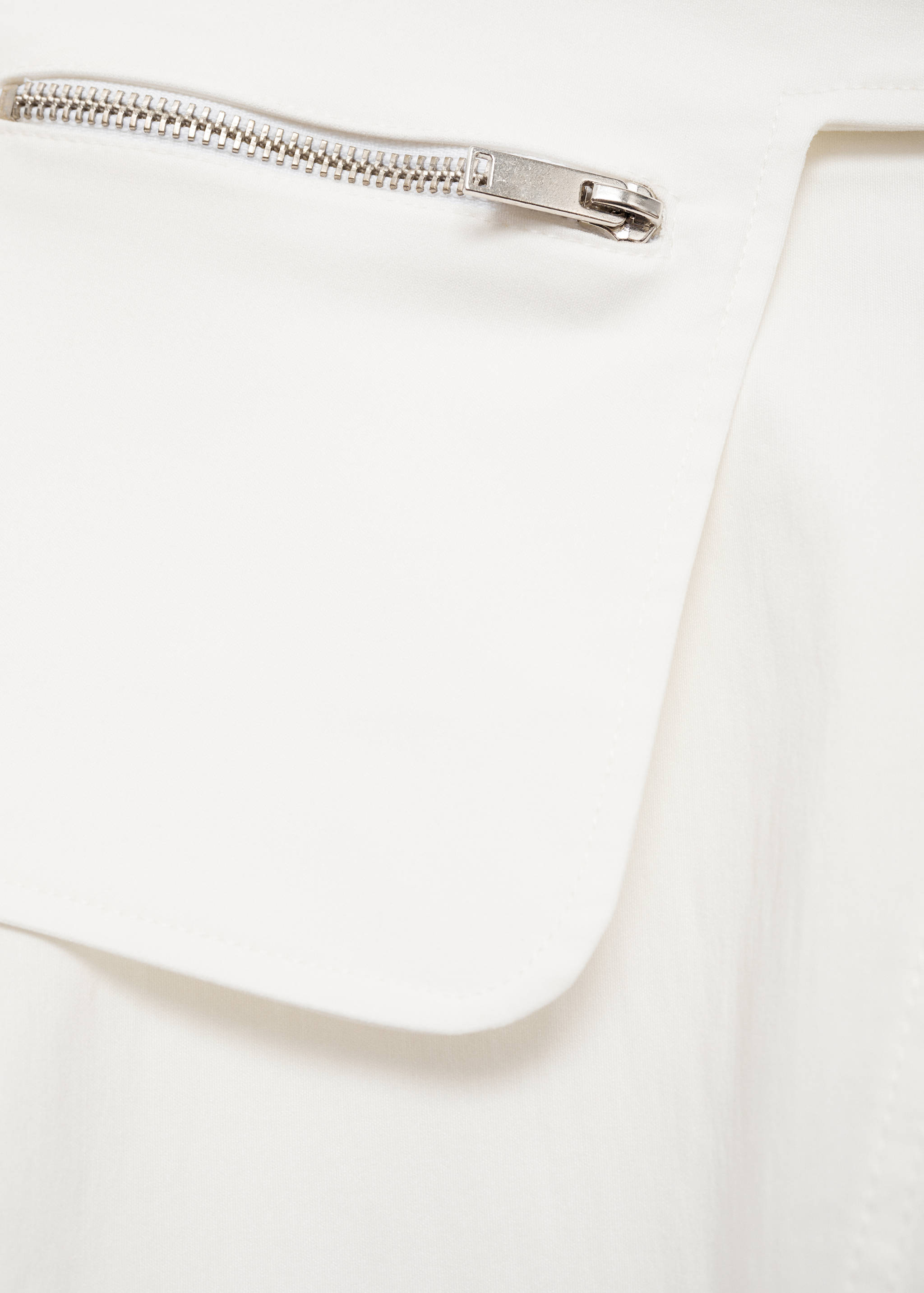 Buttoned miniskirt - Details of the article 8