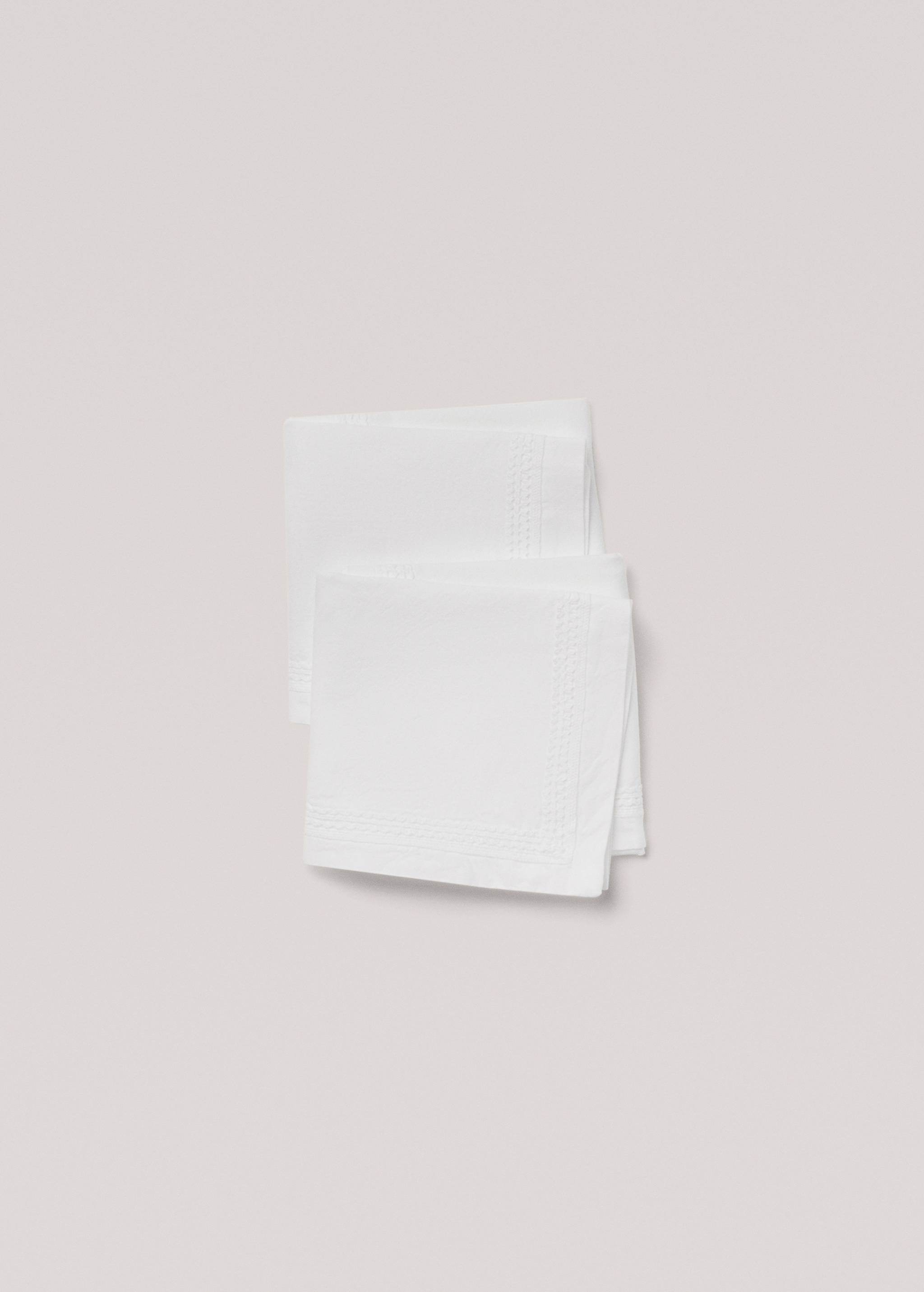 Napkins with lace trim - Details of the article 1