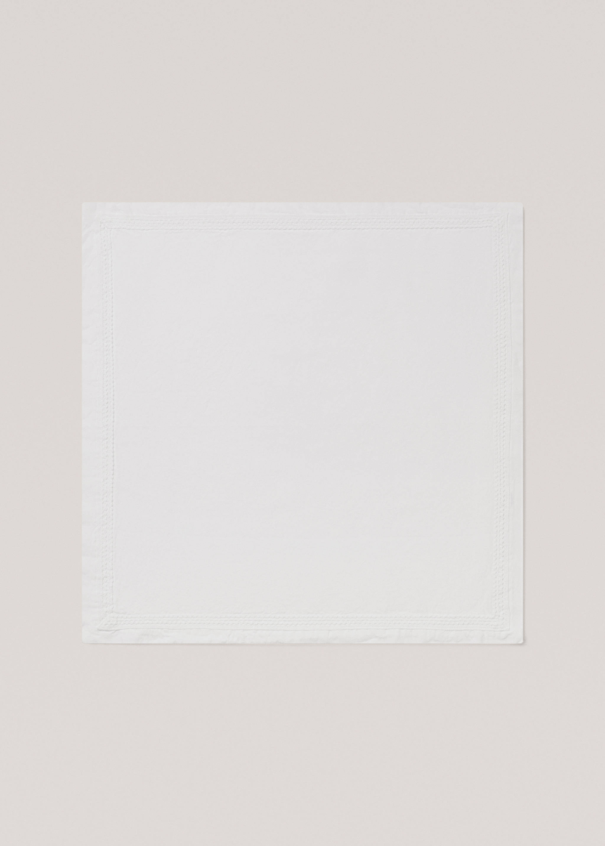Napkins with lace trim - Article without model