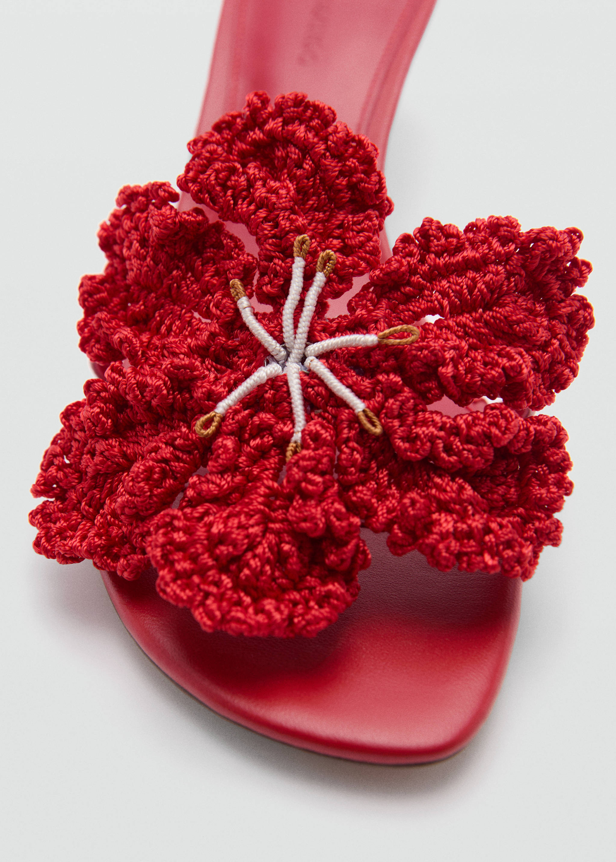 Magas sarkú virágos bőr szandál - A termék adatai 1