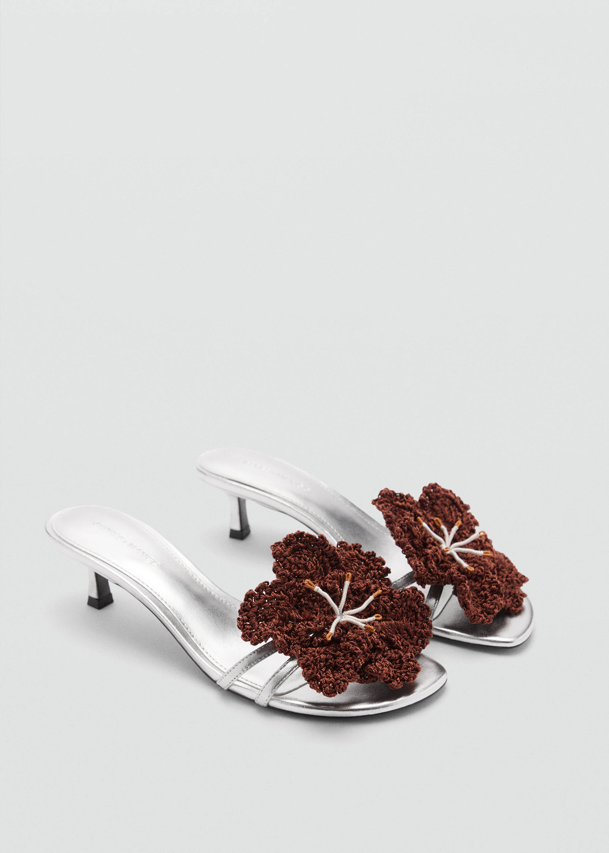 Leather sandals with flower heel - Medium plane