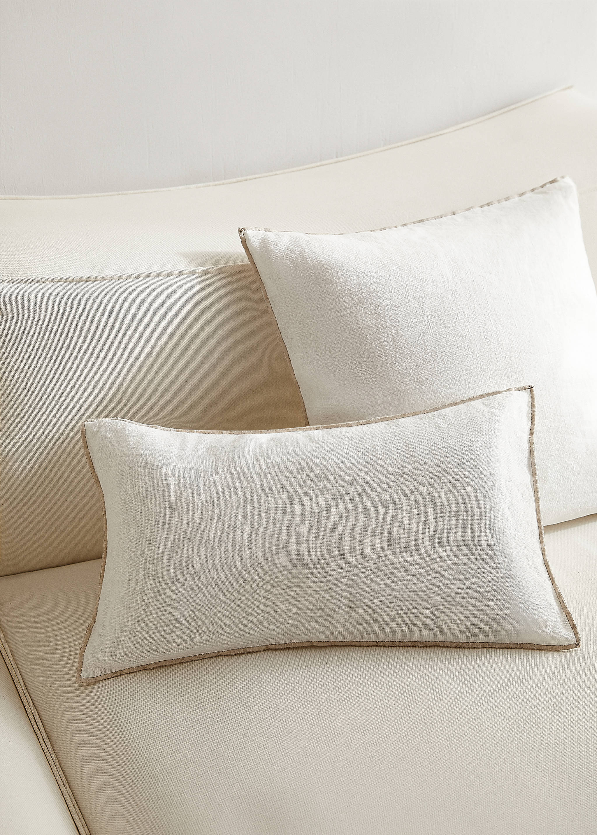 Linen cushion cover with trim 30x50cm - General plane