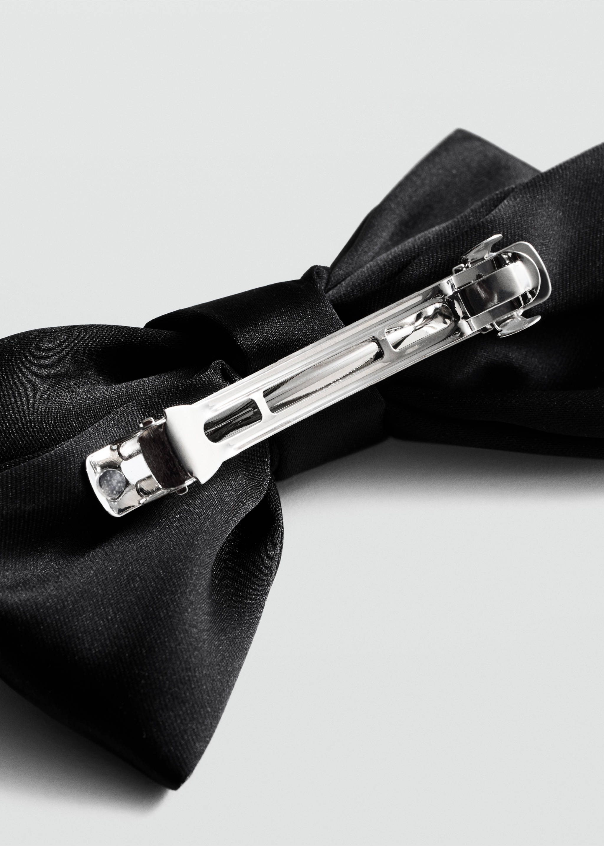 Ukosnica s mašnom - Prikaz srednjeg dijela, Crna. Ref: 77062007-00.