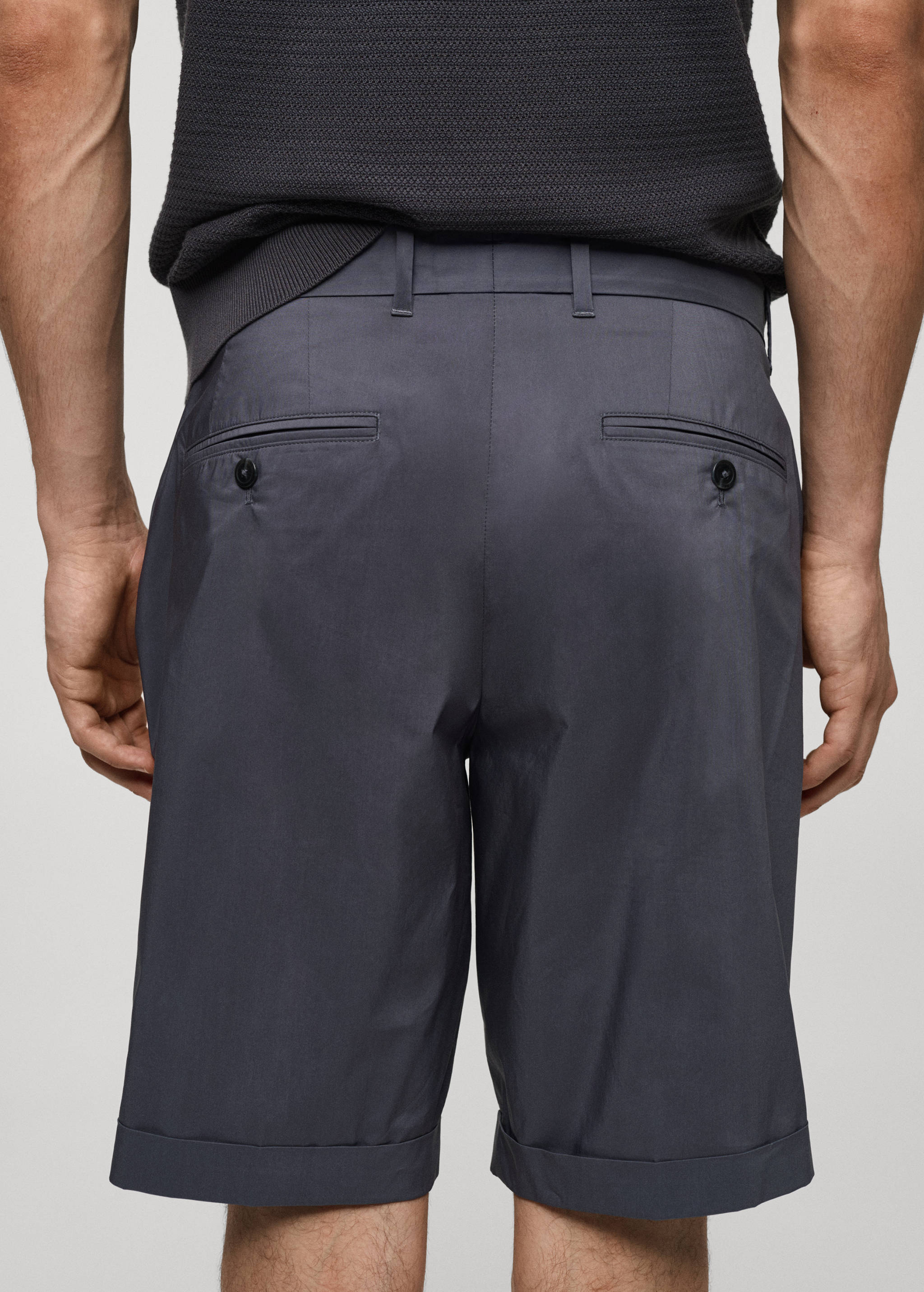 Cotton pleated Bermuda shorts - Details of the article 6