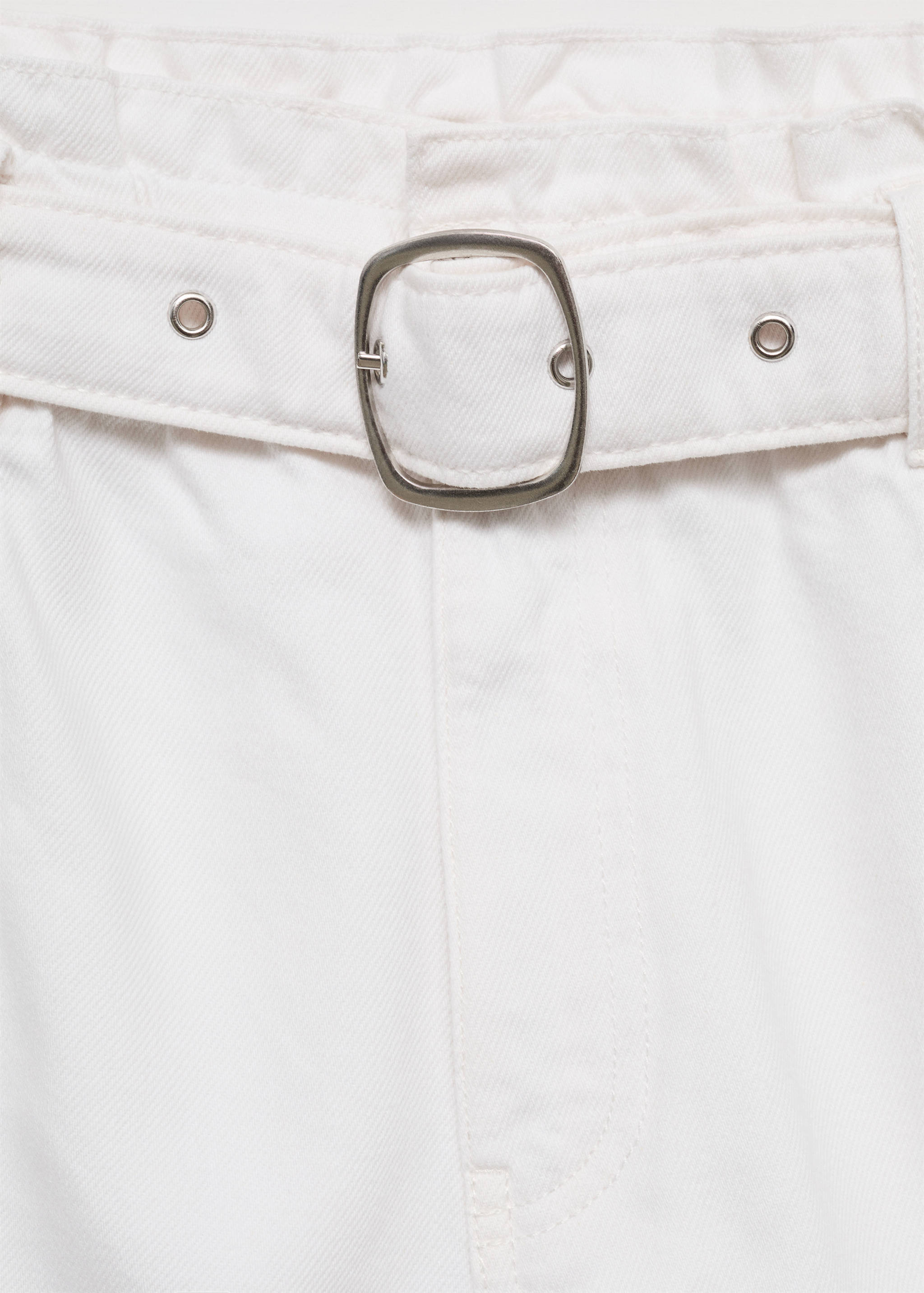Jeans-Shorts mit Gürtel - Detail des Artikels 8