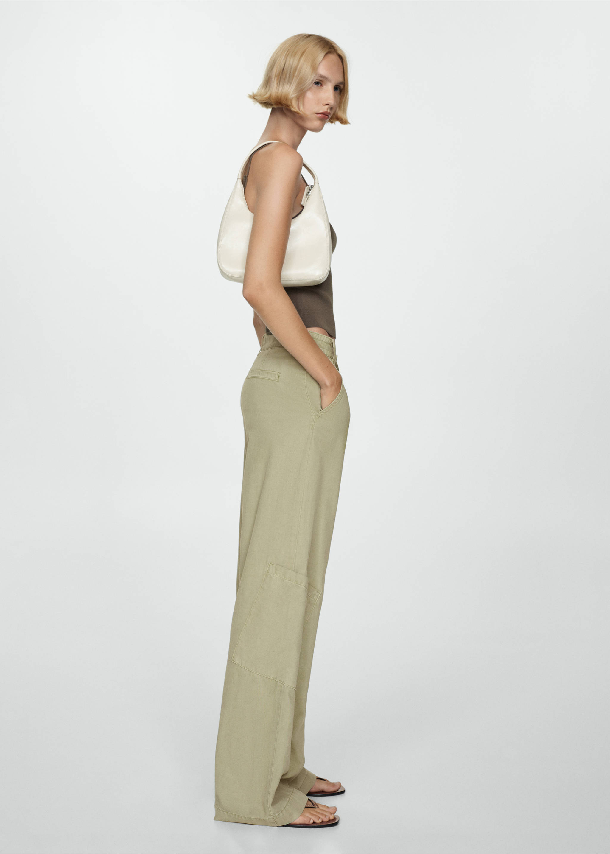 Pantalón lyocell cordón ajustable - Plano general, Khaki. Ref: 77062915-00.