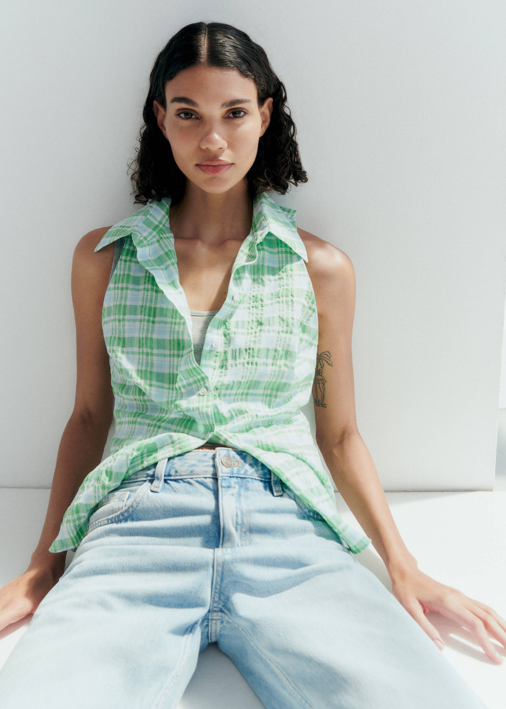 Check sleeveless shirt - Details of the article 6, Green. Ref: 77062916-00.