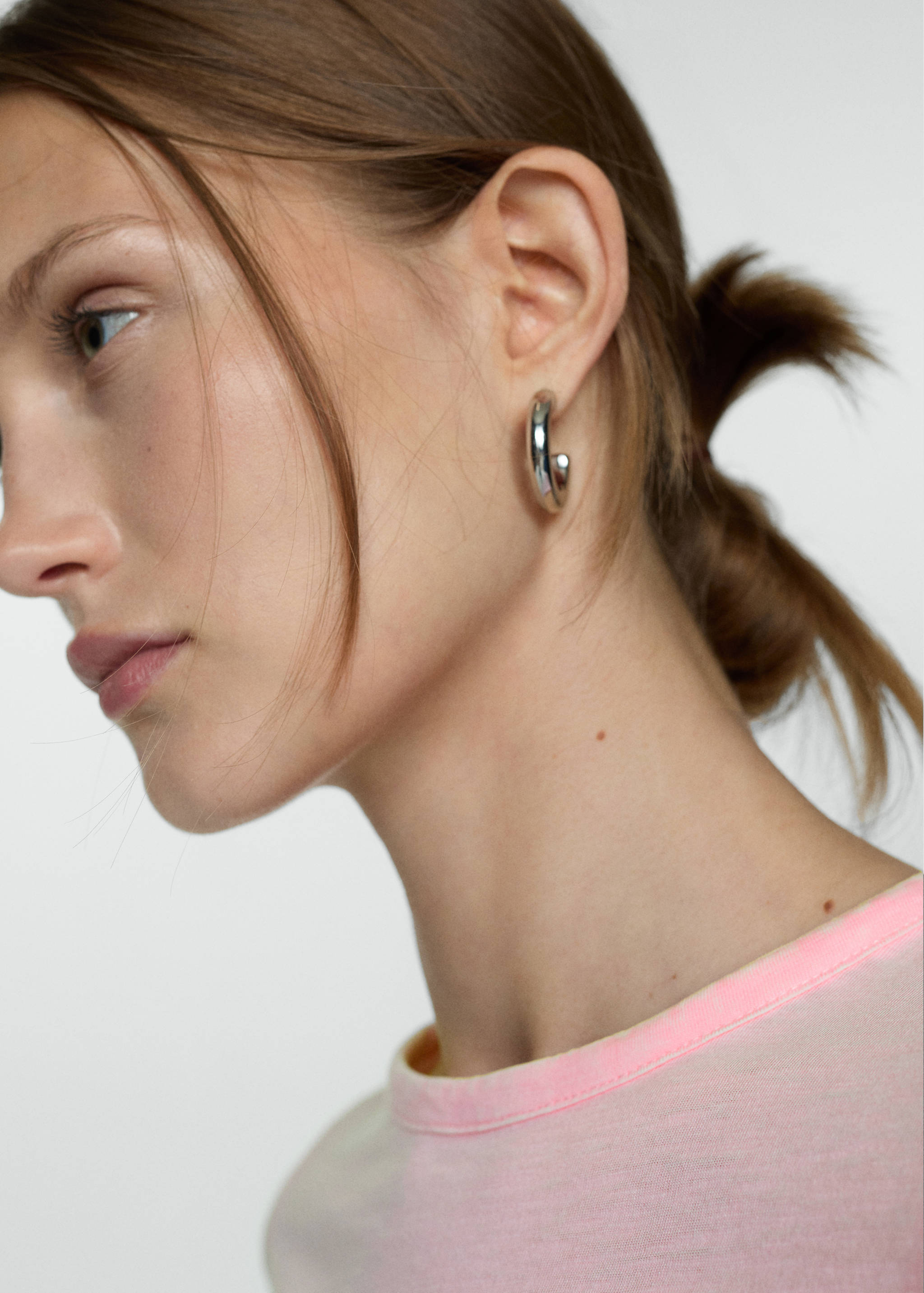 Short-sleeved cotton t-shirt - Details of the article 1