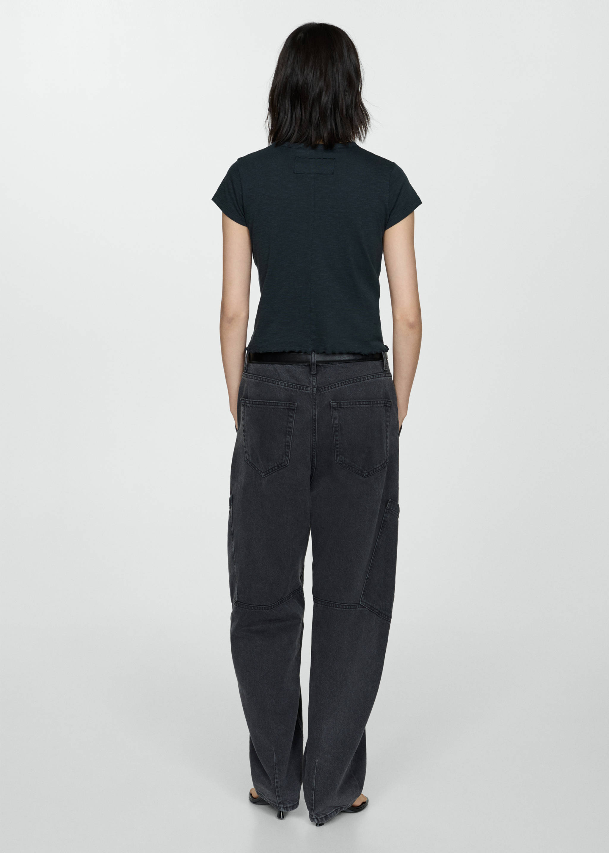 Short-sleeved cotton t-shirt - Reverse of the article