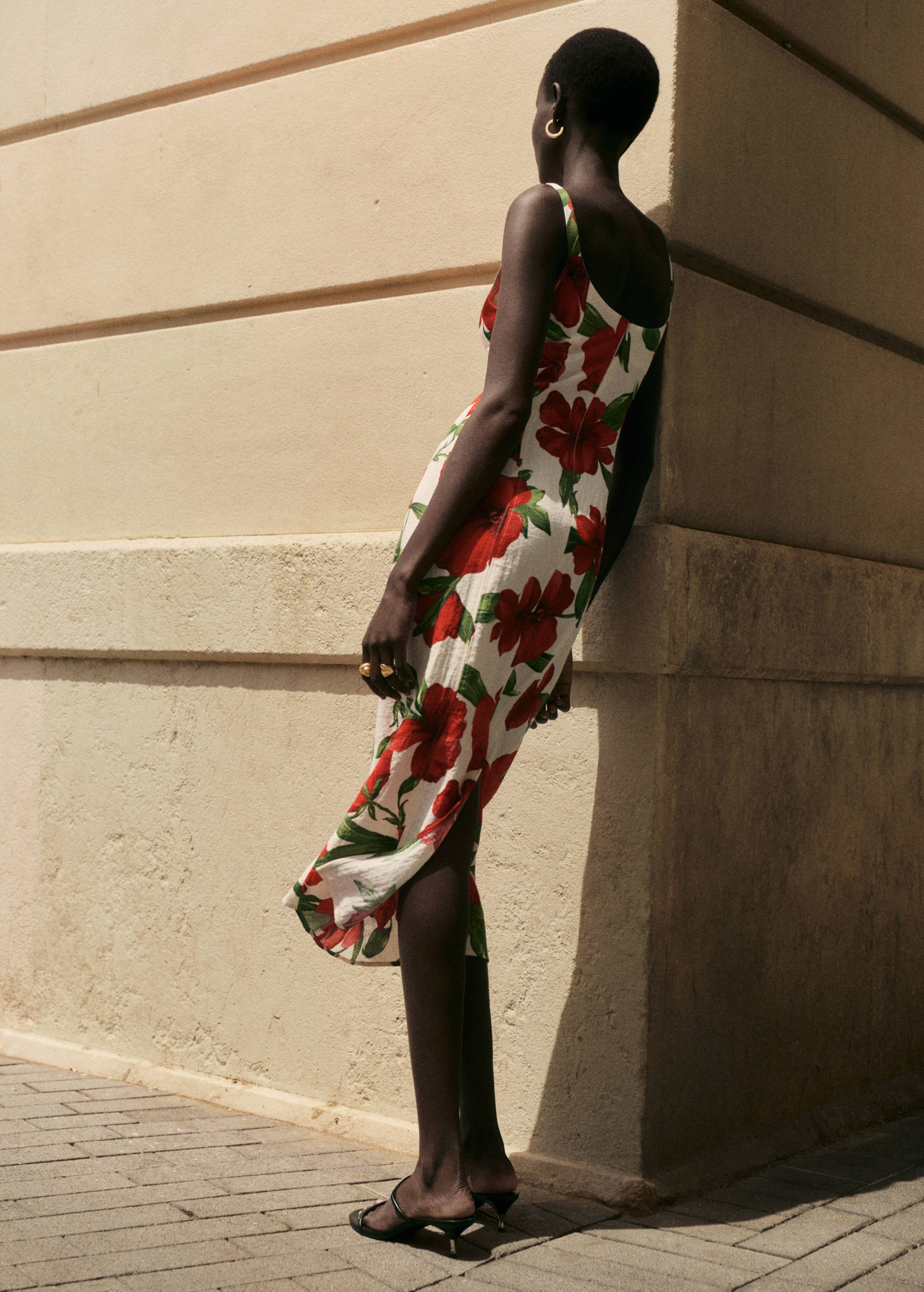 Lange jurk met bloemen - Detail van het artikel 6