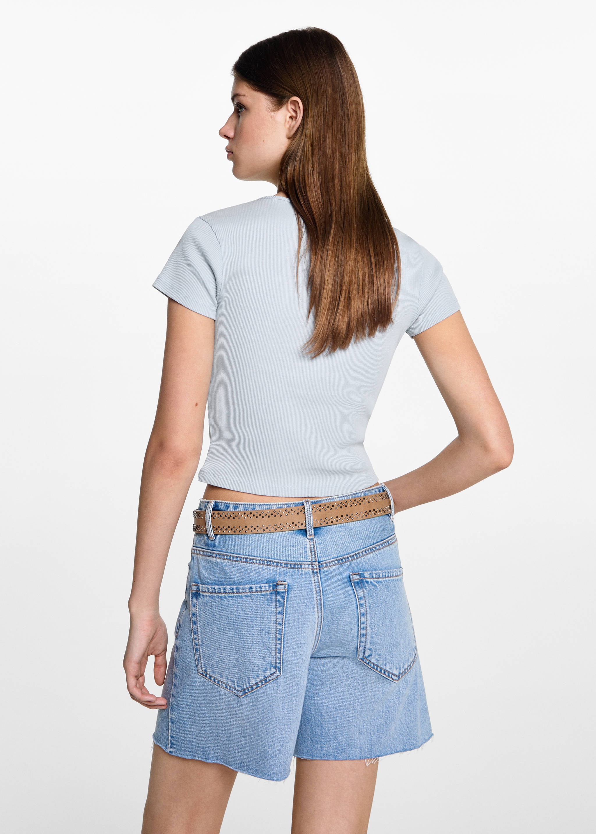 V-neck T-shirt - Reverse of the article