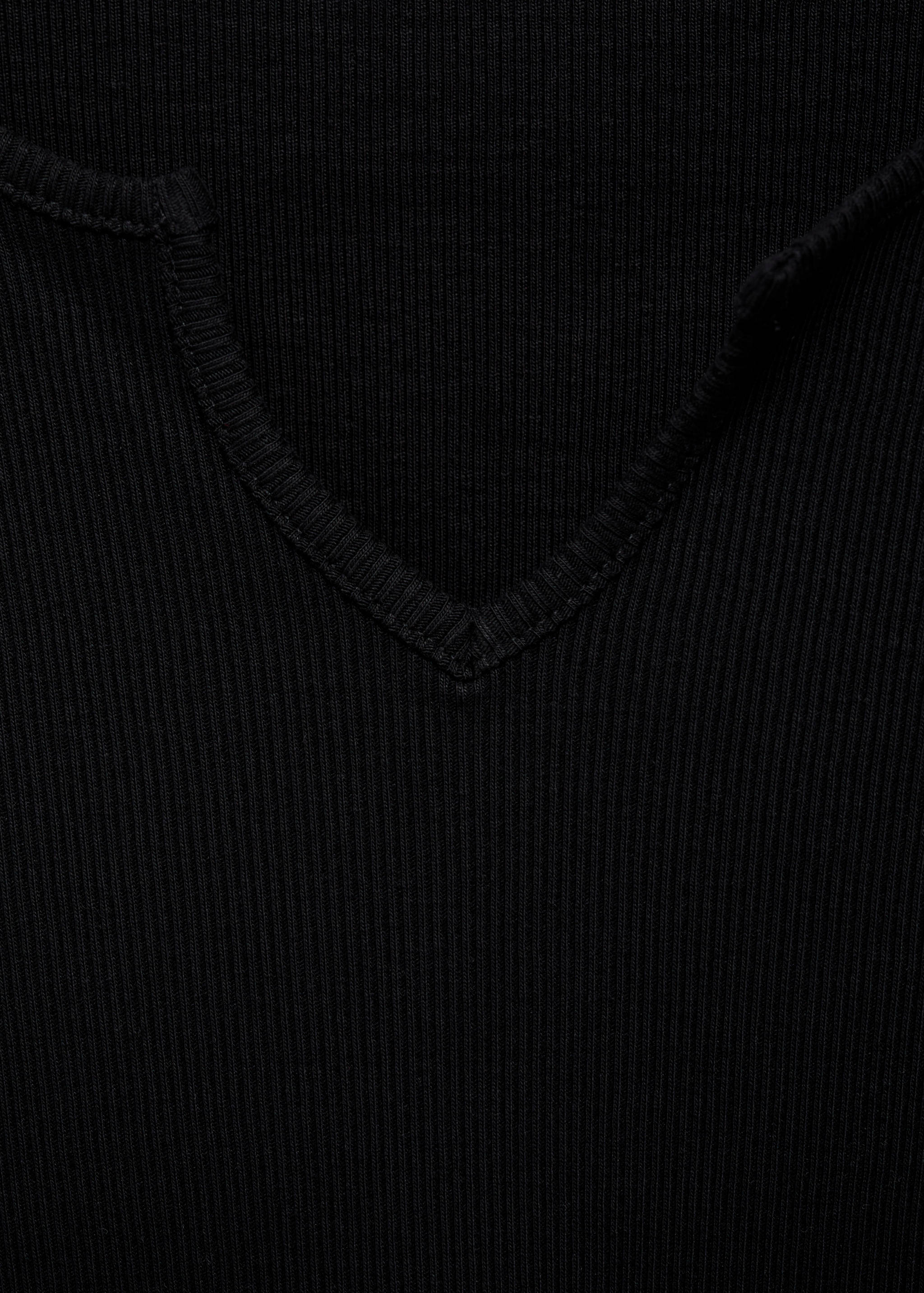 V-neck T-shirt - Details of the article 8