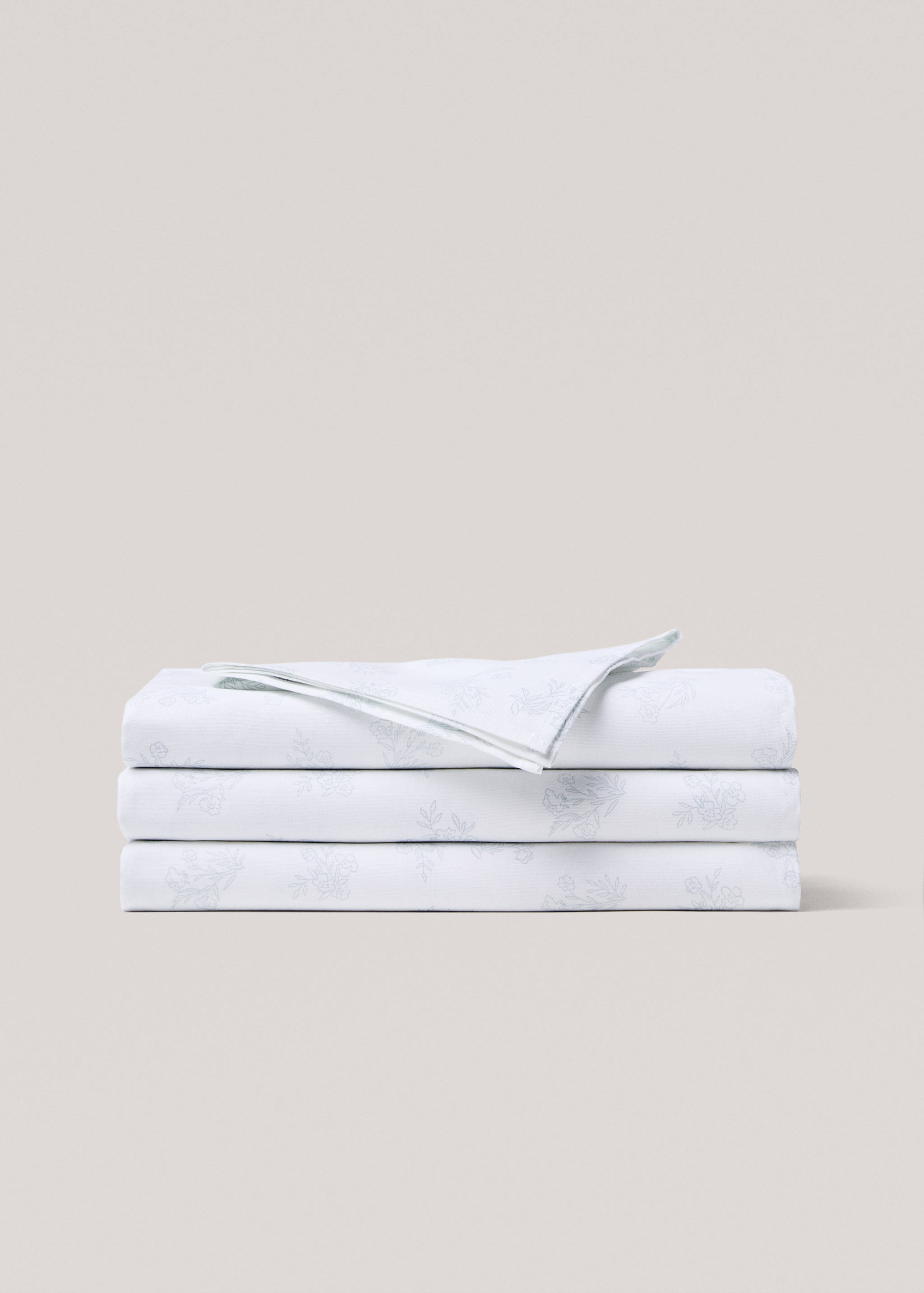 100% cotton tablecloth with floral design for 6 to 8 diners - Article without model