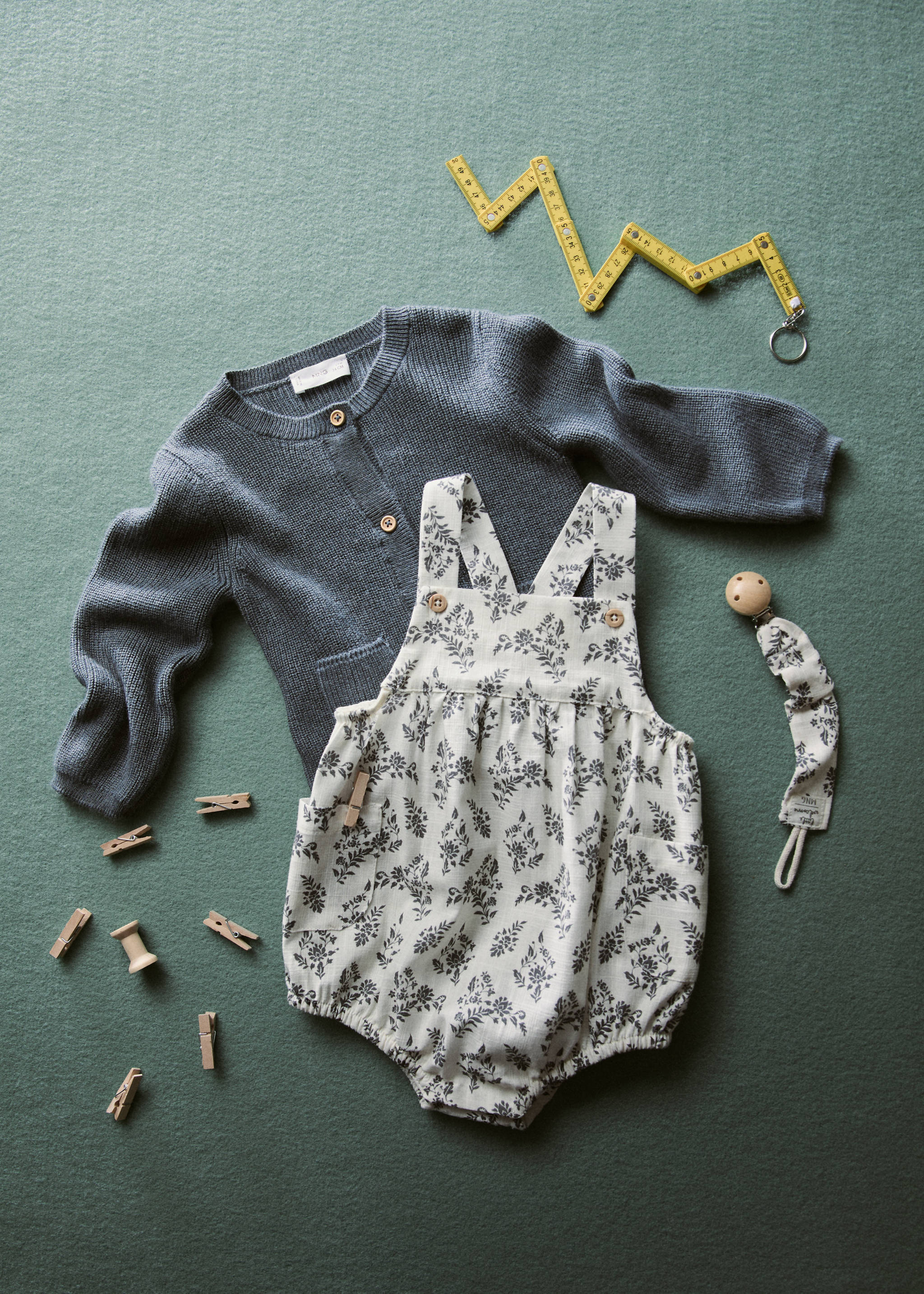 Side pockets cardigan - Details of the article 5