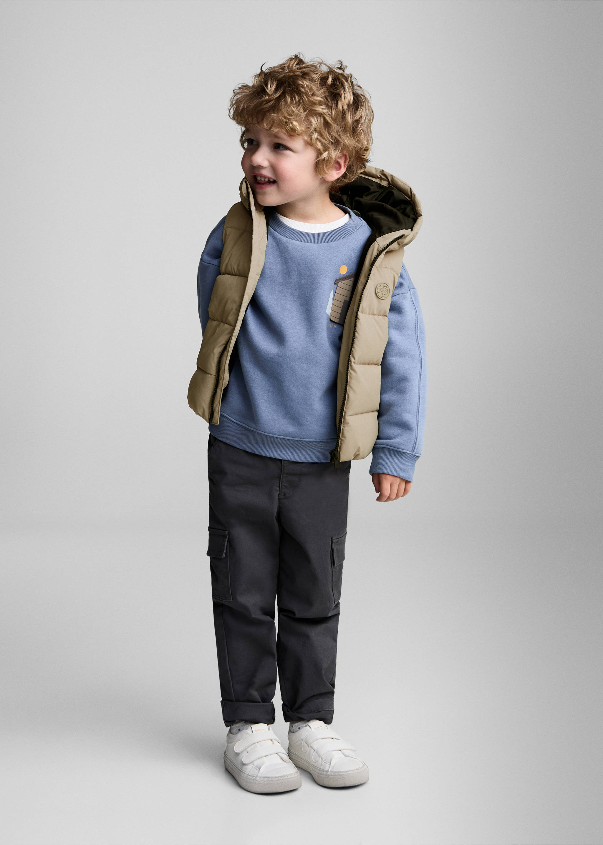 Quilted gilet with hood - General plane, Ivory White. Ref: 77064010-00.