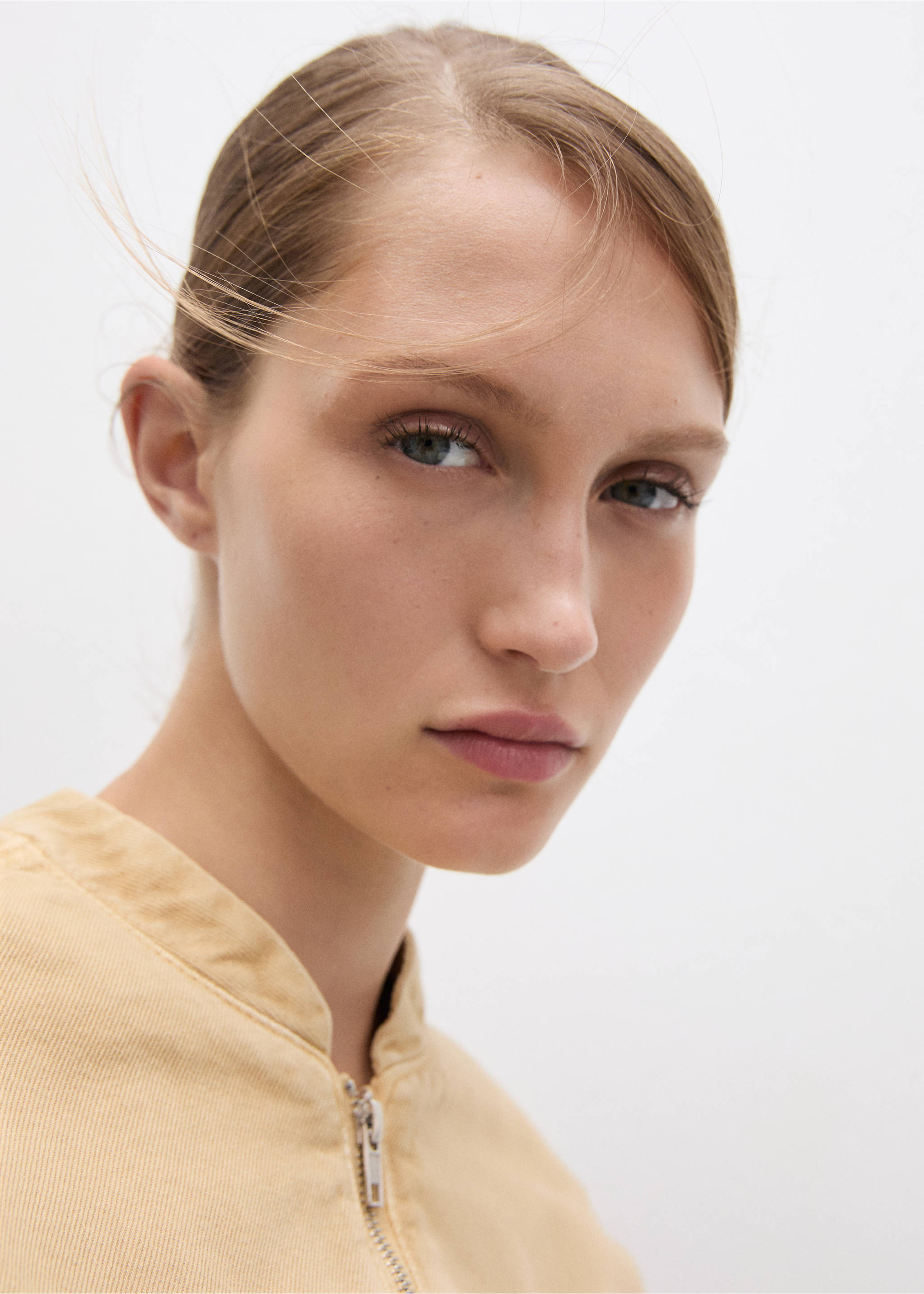 Denim bomber jacket - Details of the article 1, Medium Brown. Ref: 77064016-00.