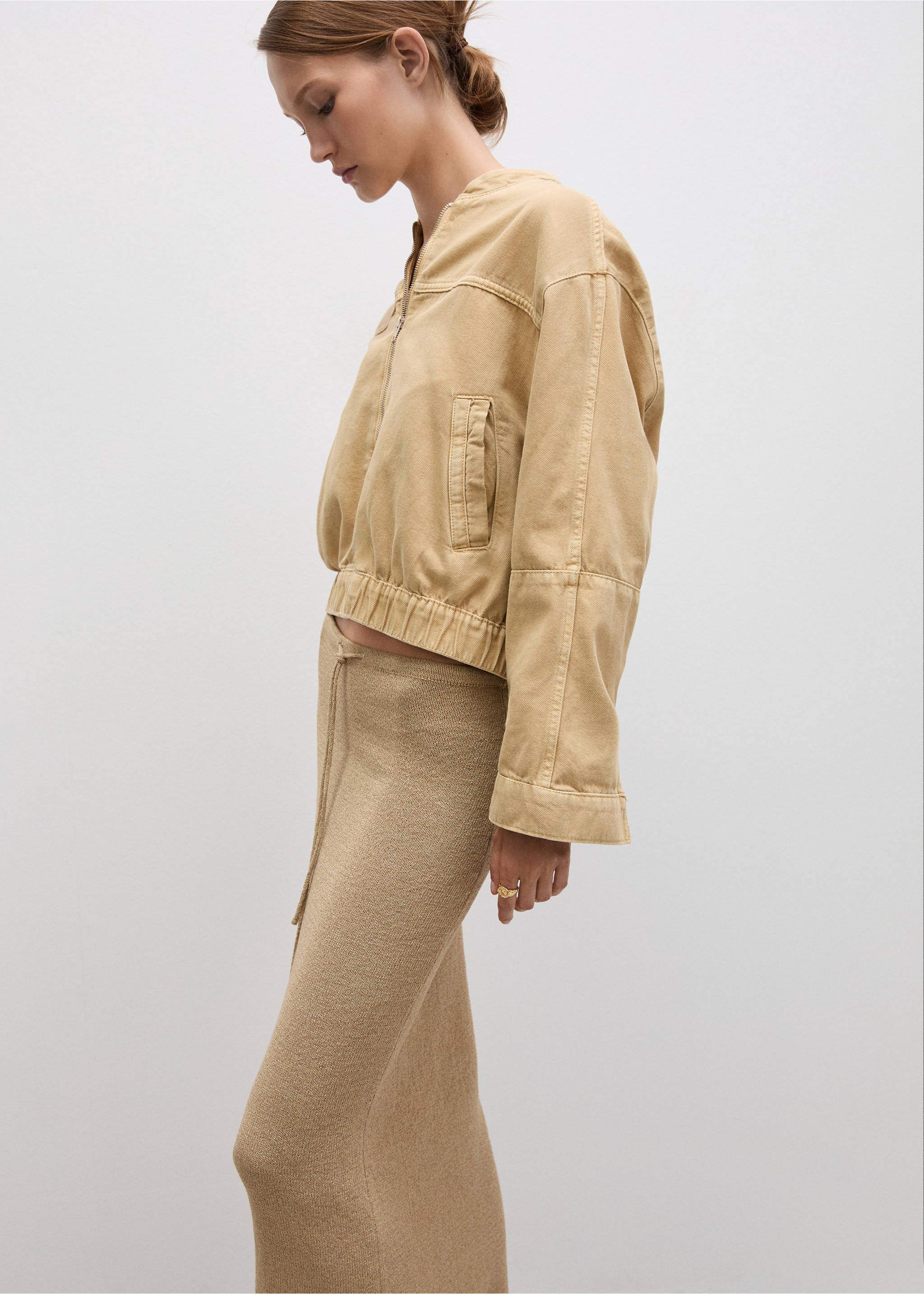 Denim bomber jacket - Details of the article 2, Medium Brown. Ref: 77064016-00.