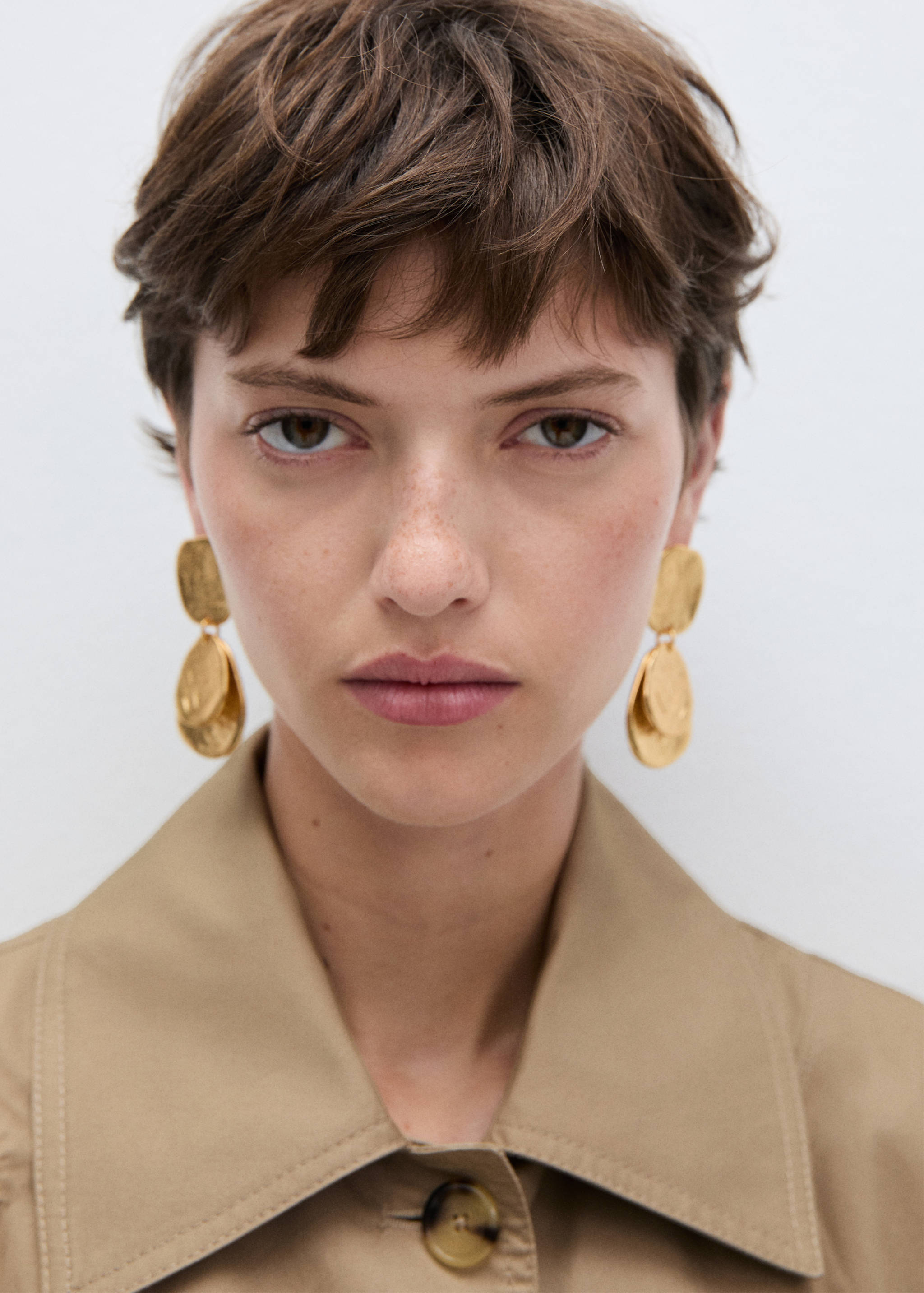 Cotton trench coat with shirt collar - Details of the article 1