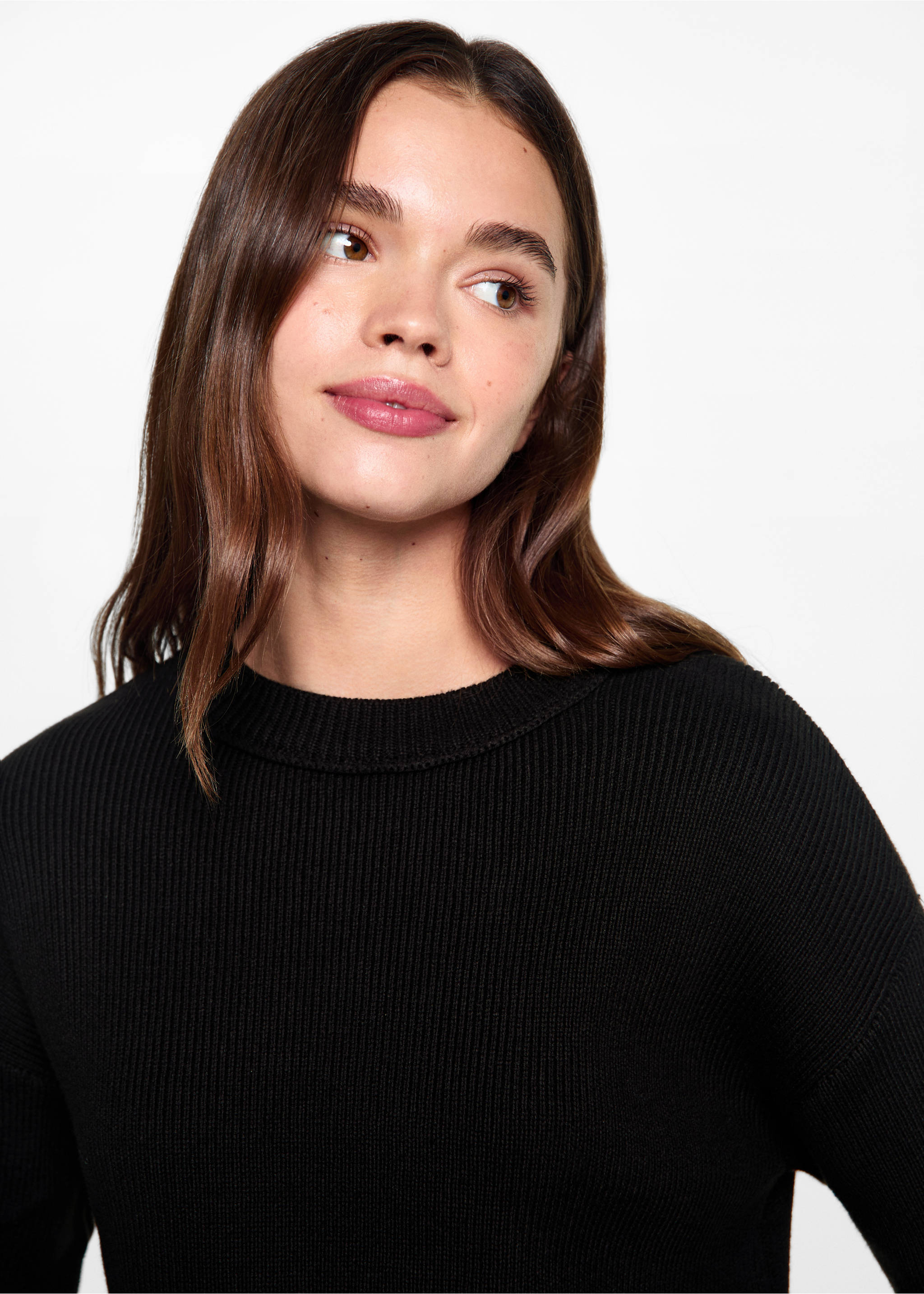 Gebreide trui - Detail van het artikel 1, Zwart. Ref: 77064040-00.