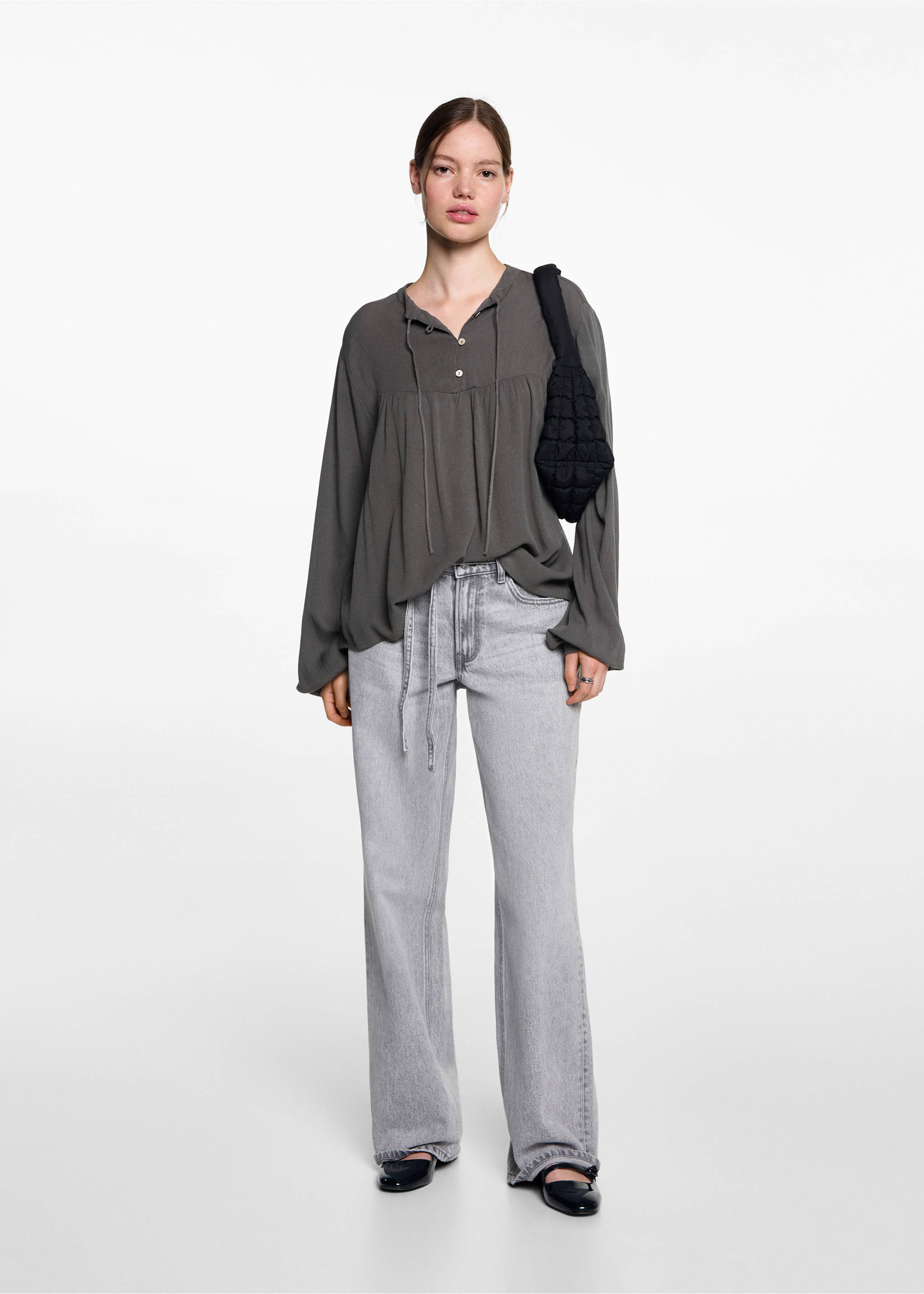 Fluid blouse with neck tie - General plane, Green. Ref: 77064050-00.