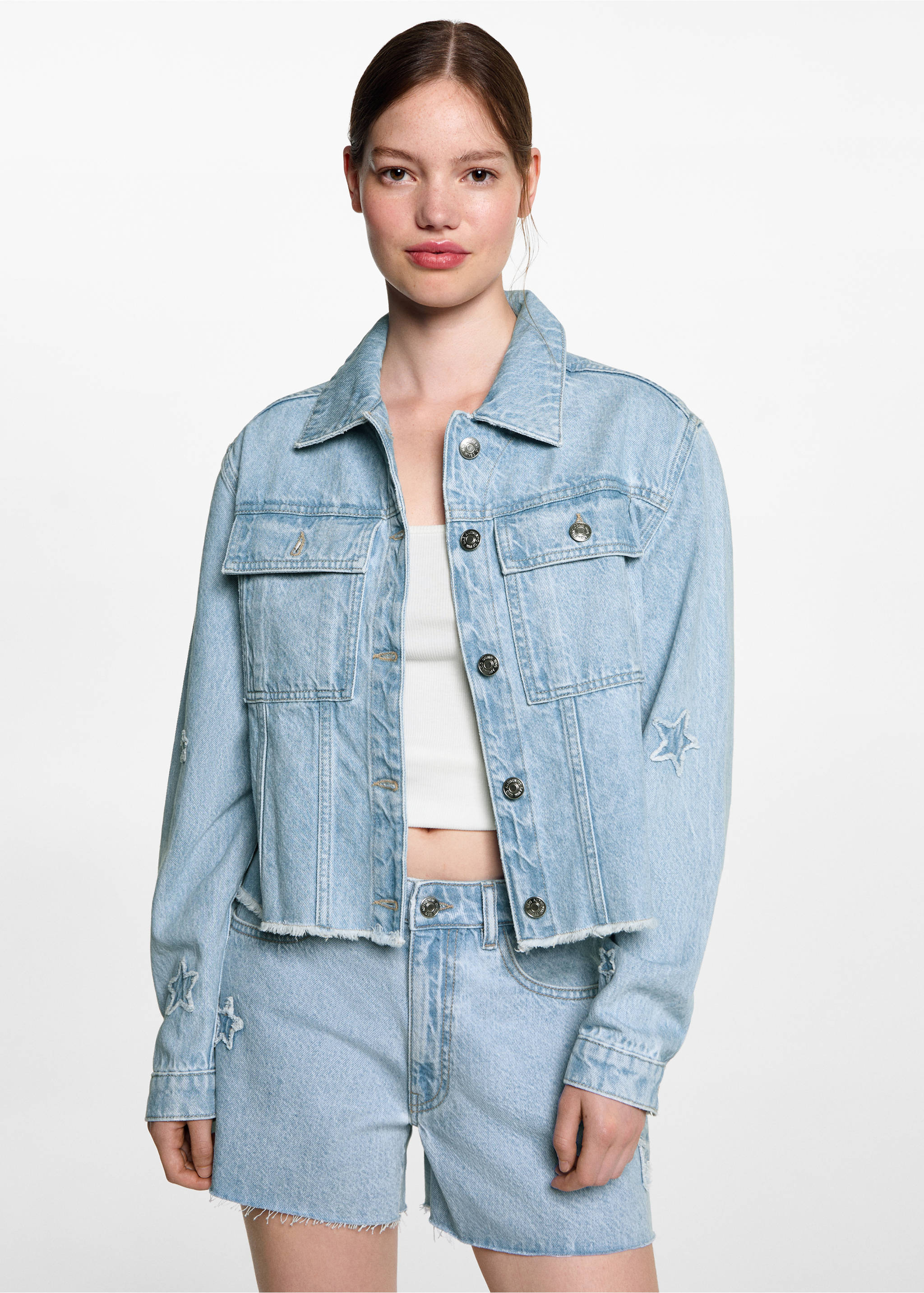 Jeansjacke mit Sternmotiven - Mittlere Ansicht, Hellblau. Ref: 77064052-00.