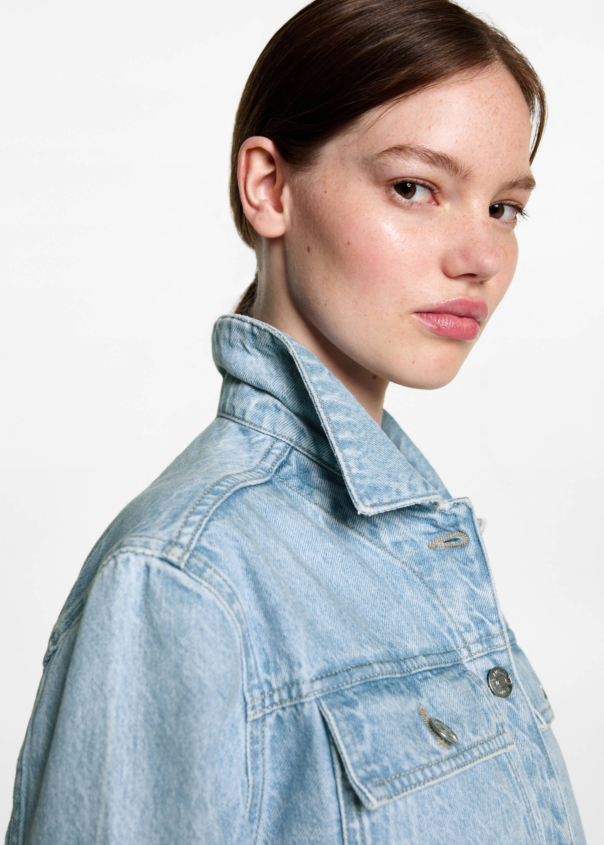 Jeansjacke mit Sternmotiven - Detail des Artikels 1