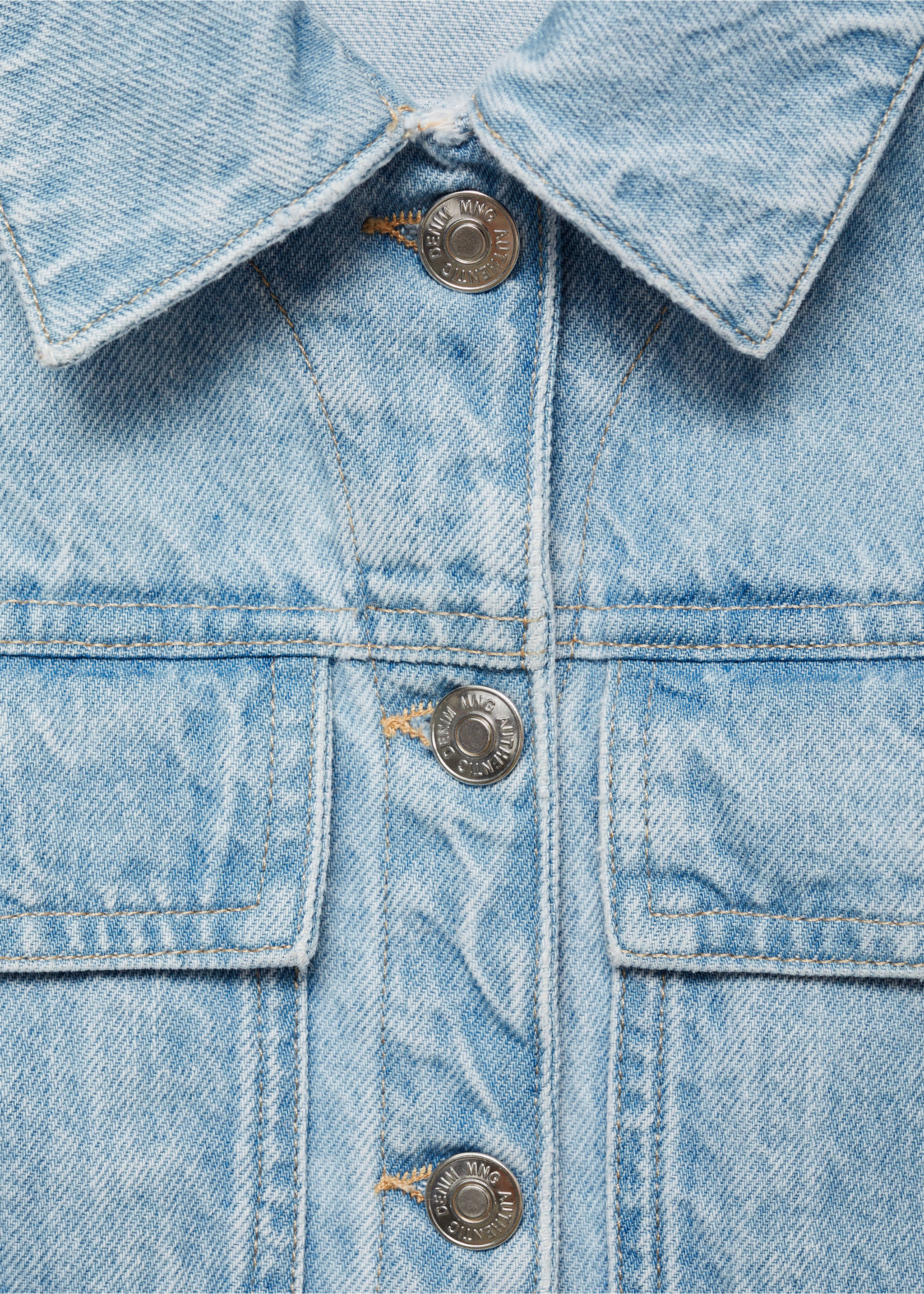 Jeansjacke mit Sternmotiven - Detail des Artikels 8, Hellblau. Ref: 77064052-00.