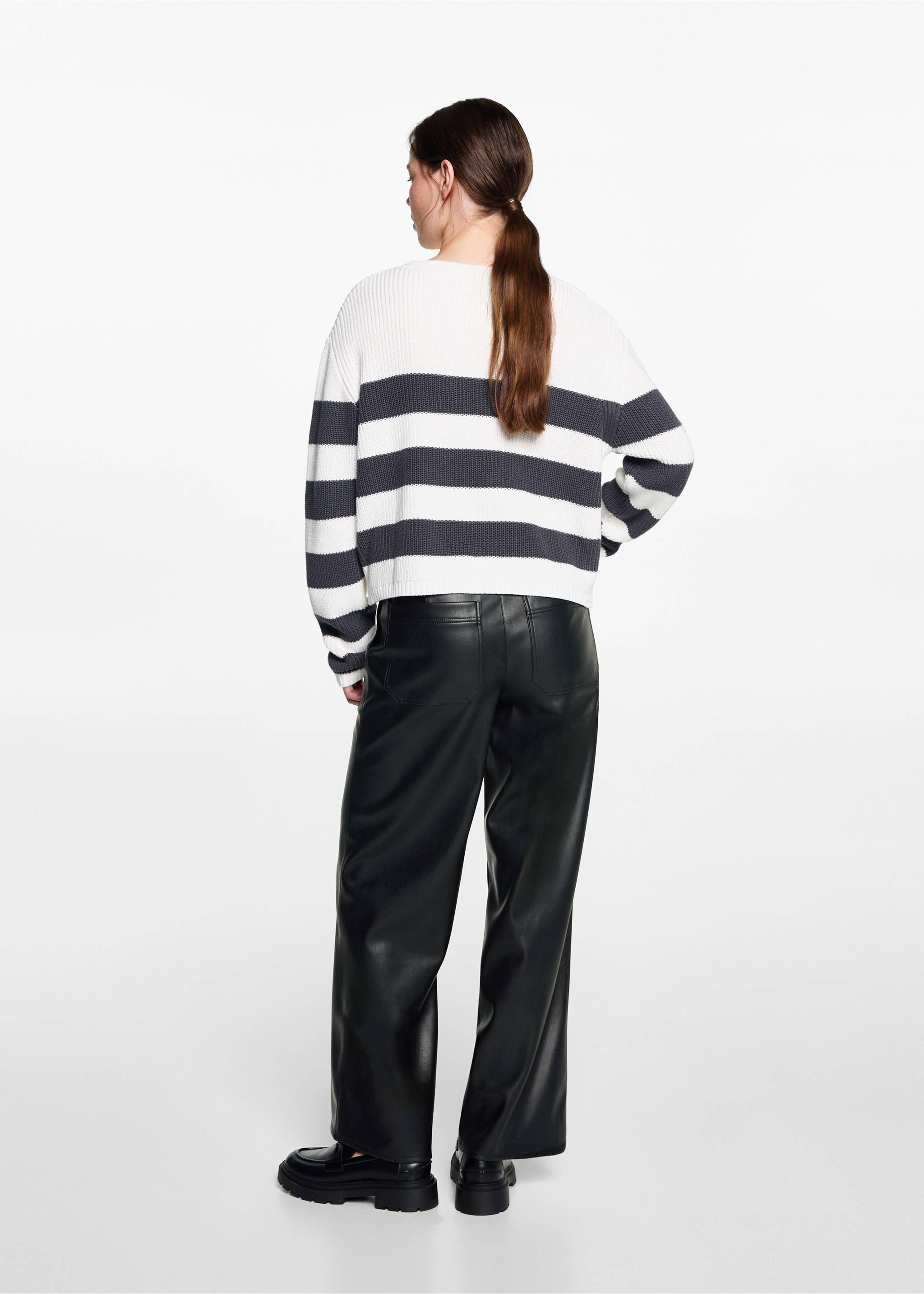 Hose aus Kunstleder - Rückseite des Artikels, Schwarz. Ref: 77064058-00.