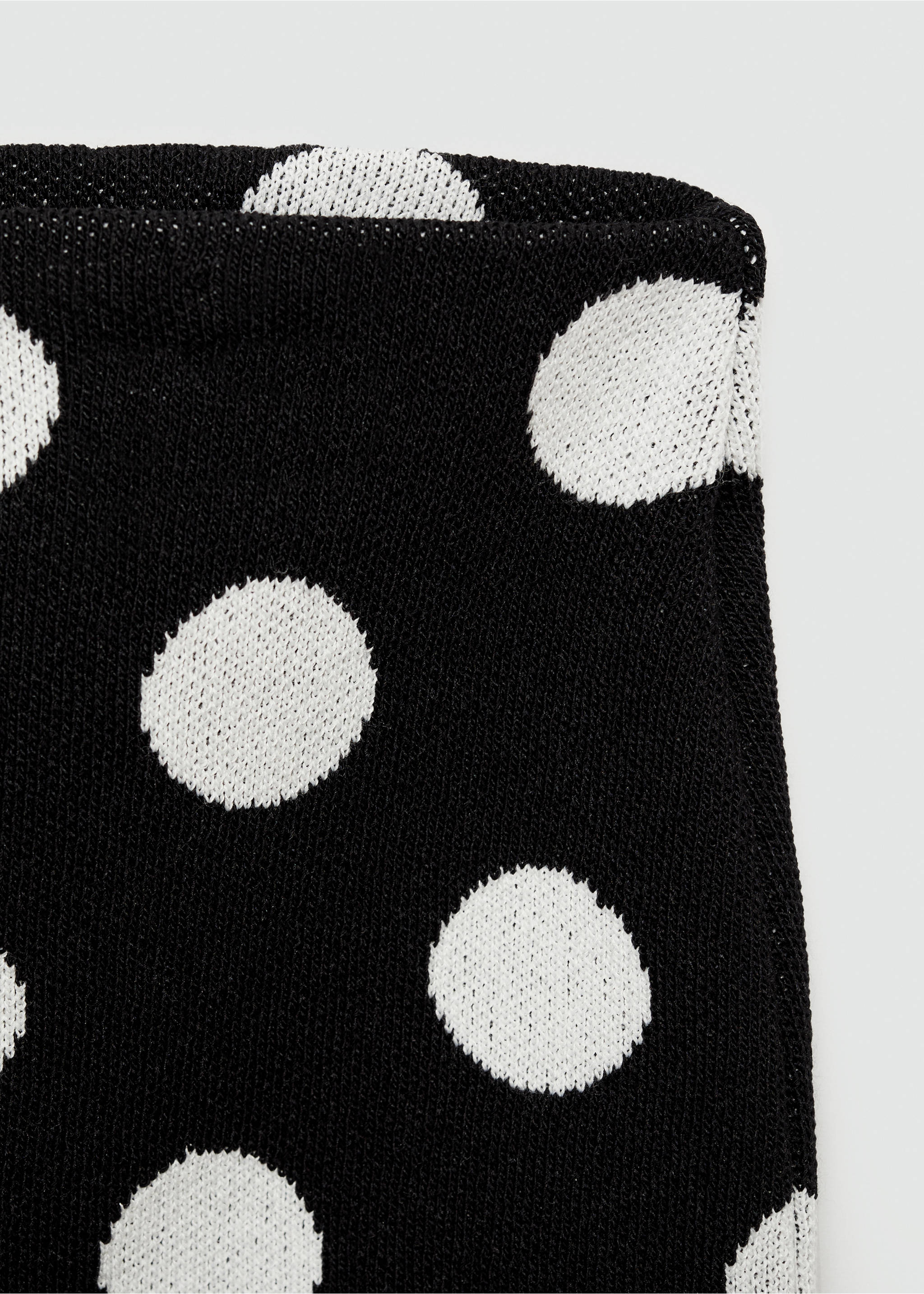Polka-dot knitted skirt - Details of the article 8, Black. Ref: 77064062-00.