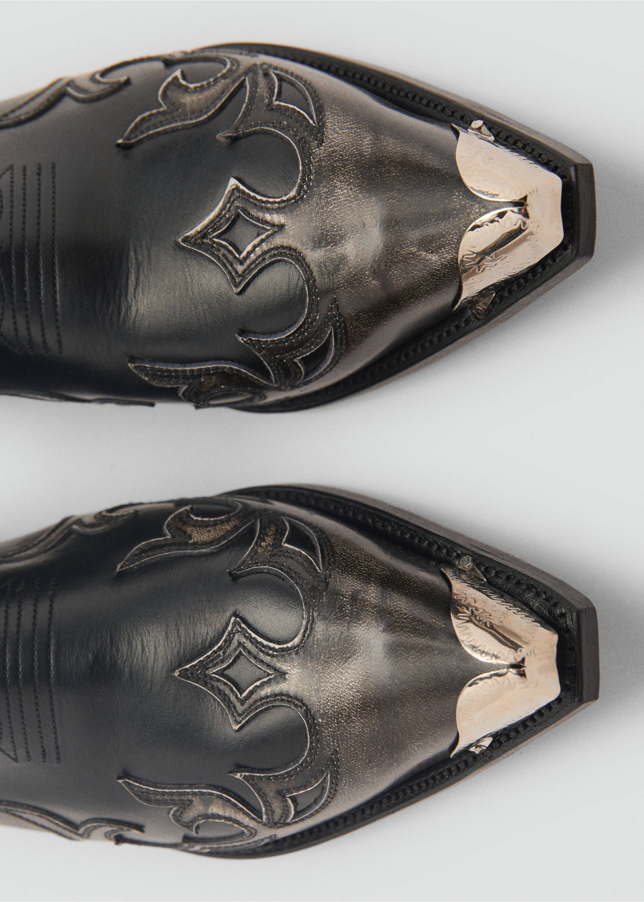 Zweifarbige Cowboy-Lederstiefel - Detail des Artikels 3, Braun. Ref: 77064072-00.
