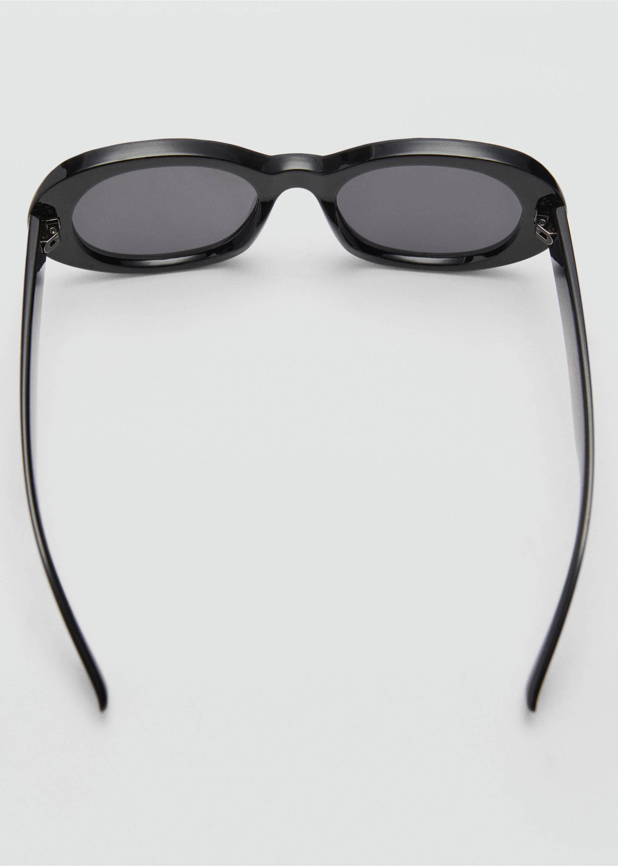 Round-framed sunglasses - Details of the article 1, Black. Ref: 77064435-00.